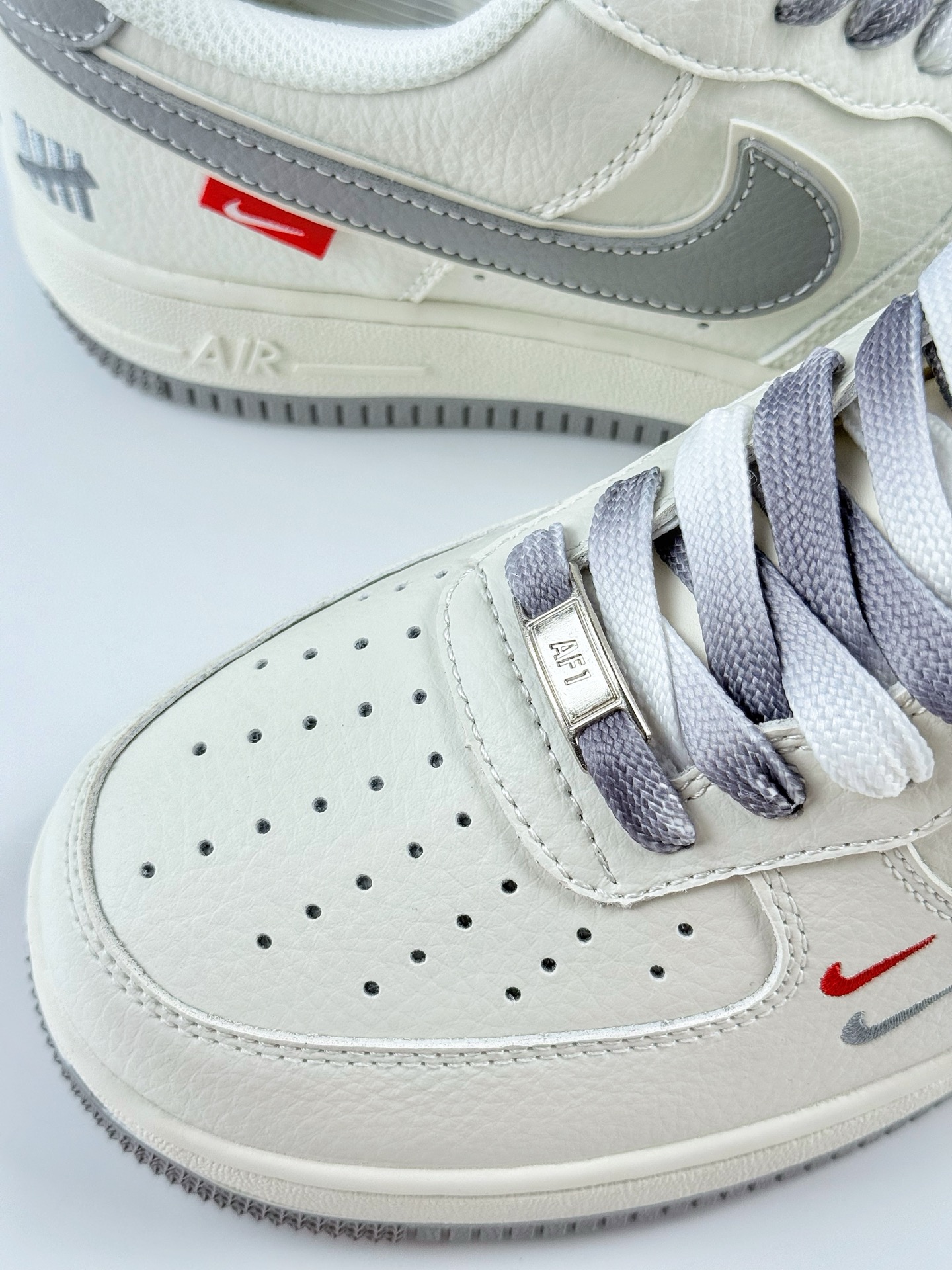 Nike Air Force 1 Low 07 x UNDEFEATED 白灰双小钩 CS5288-007