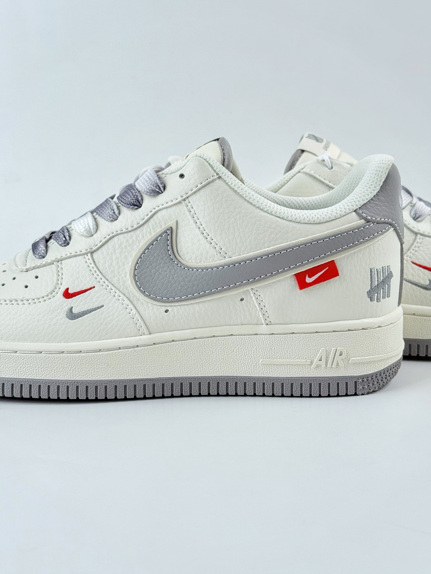 Nike Air Force 1 Low 07 x UNDEFEATED 白灰双小钩 CS5288-007