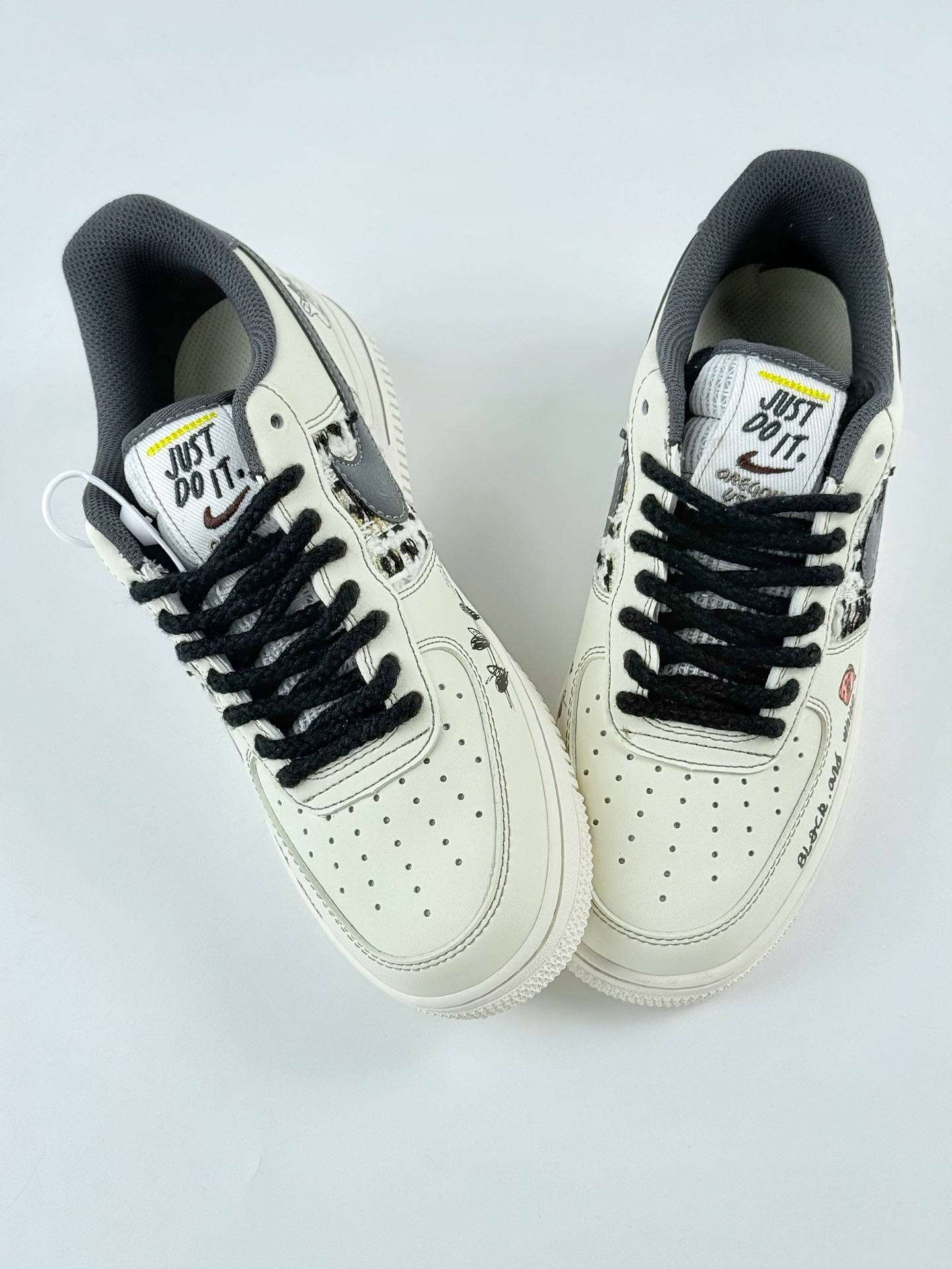Nike Air Force 1 Low 07 白灰黑麻绳涂鸦 FJ7740-710