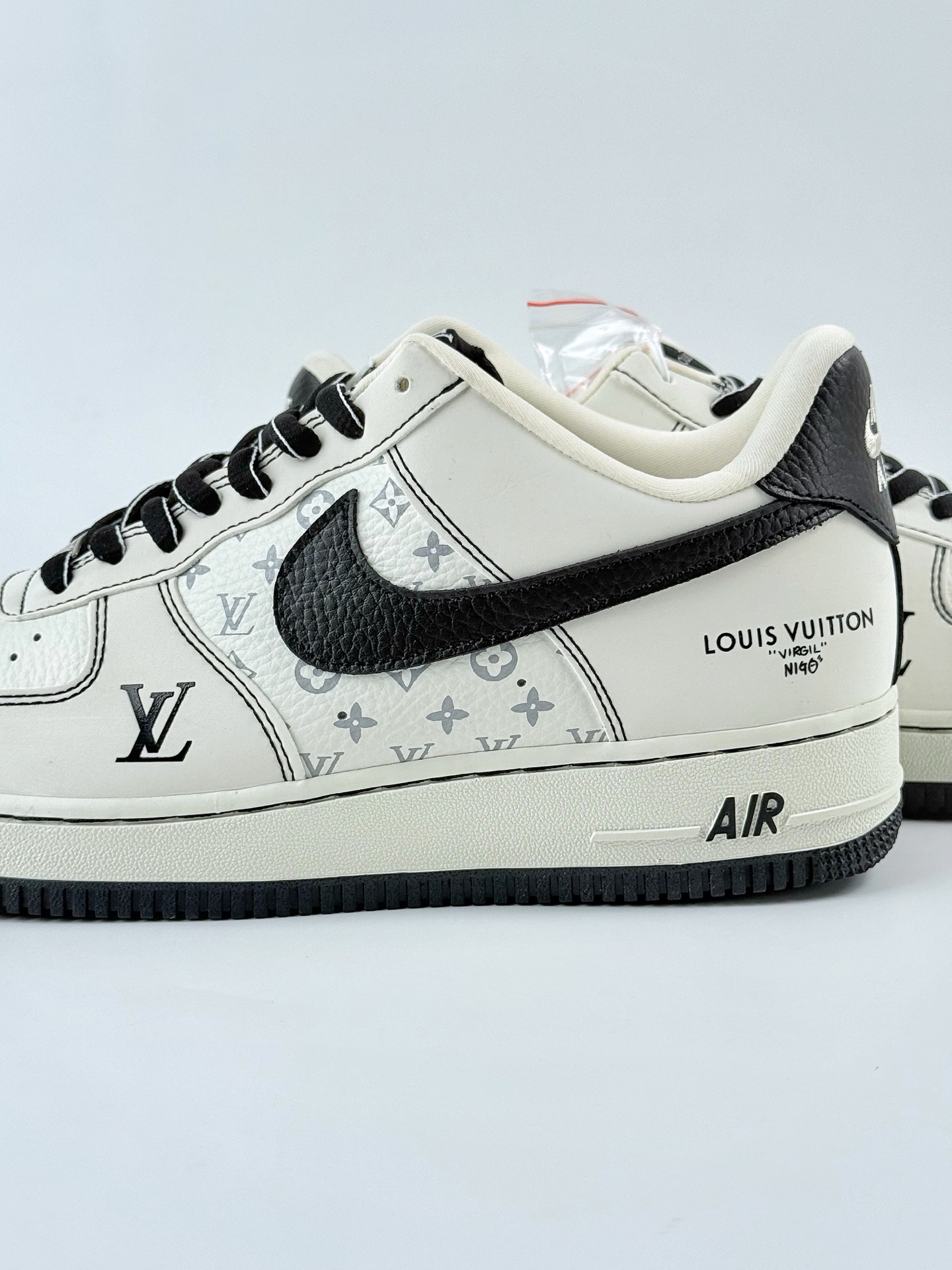 Nike Air Force 1 Low 07 x Louis Vuitton 白黑 BZ6808-102