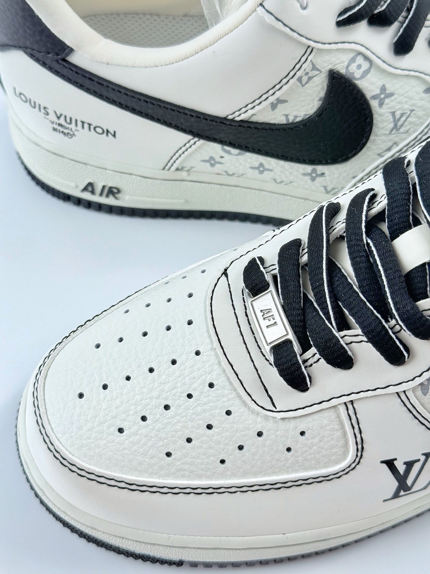 Nike Air Force 1 Low 07 x Louis Vuitton 白黑 BZ6808-102
