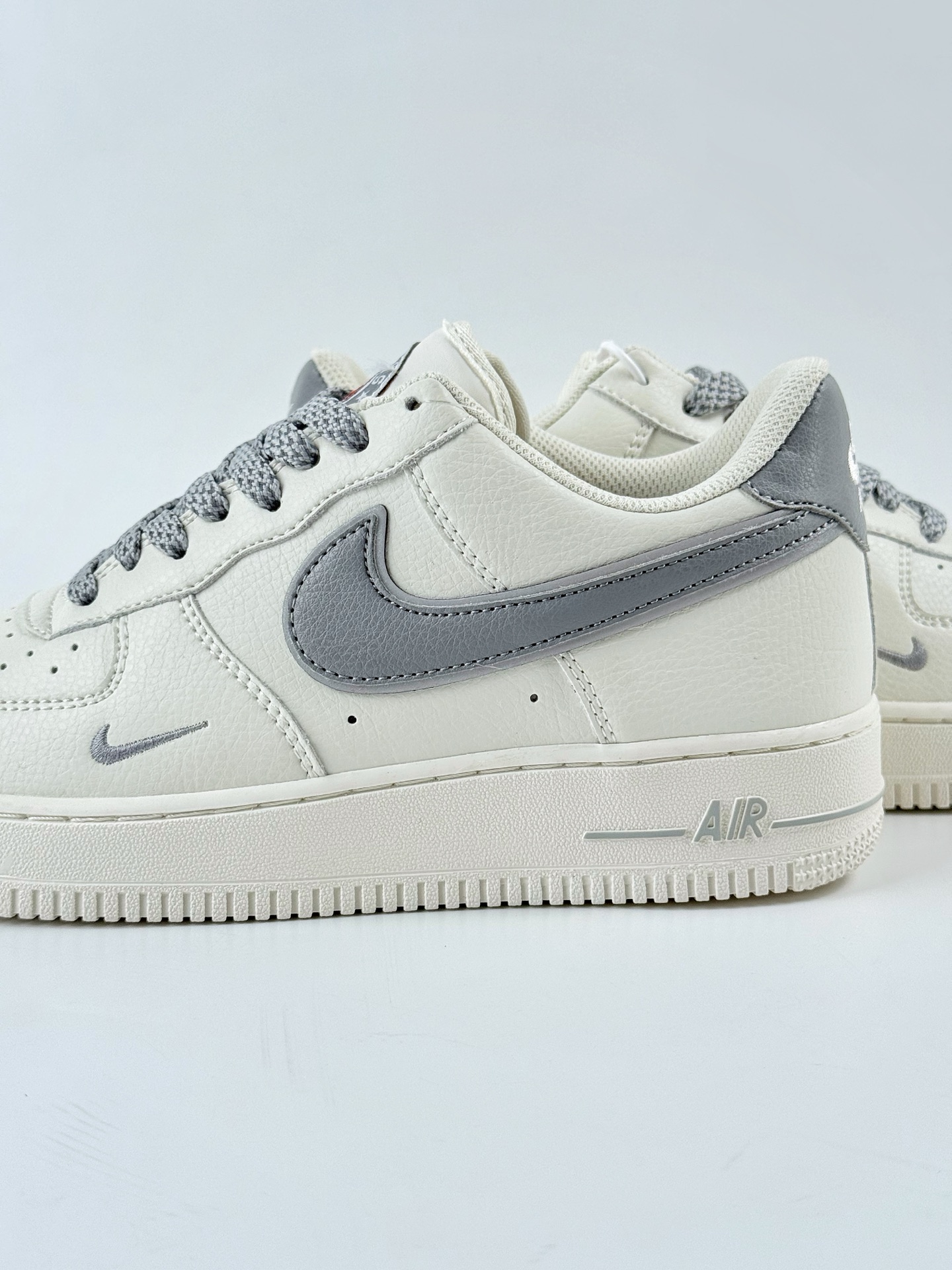 Nike Air Force 1 Low 07 白灰小钩满天星 CJ6106-521