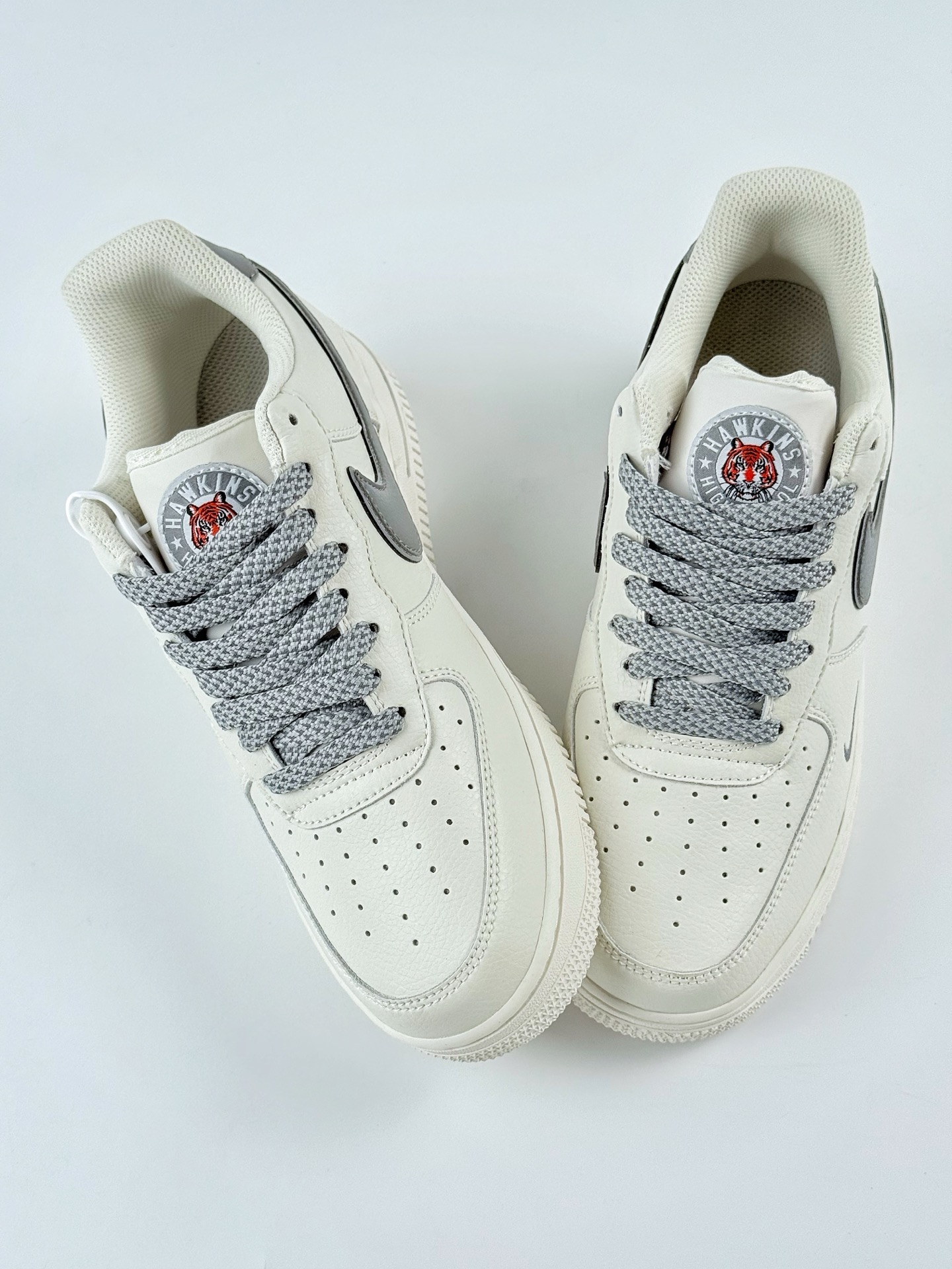 Nike Air Force 1 Low 07 白灰小钩满天星 CJ6106-521