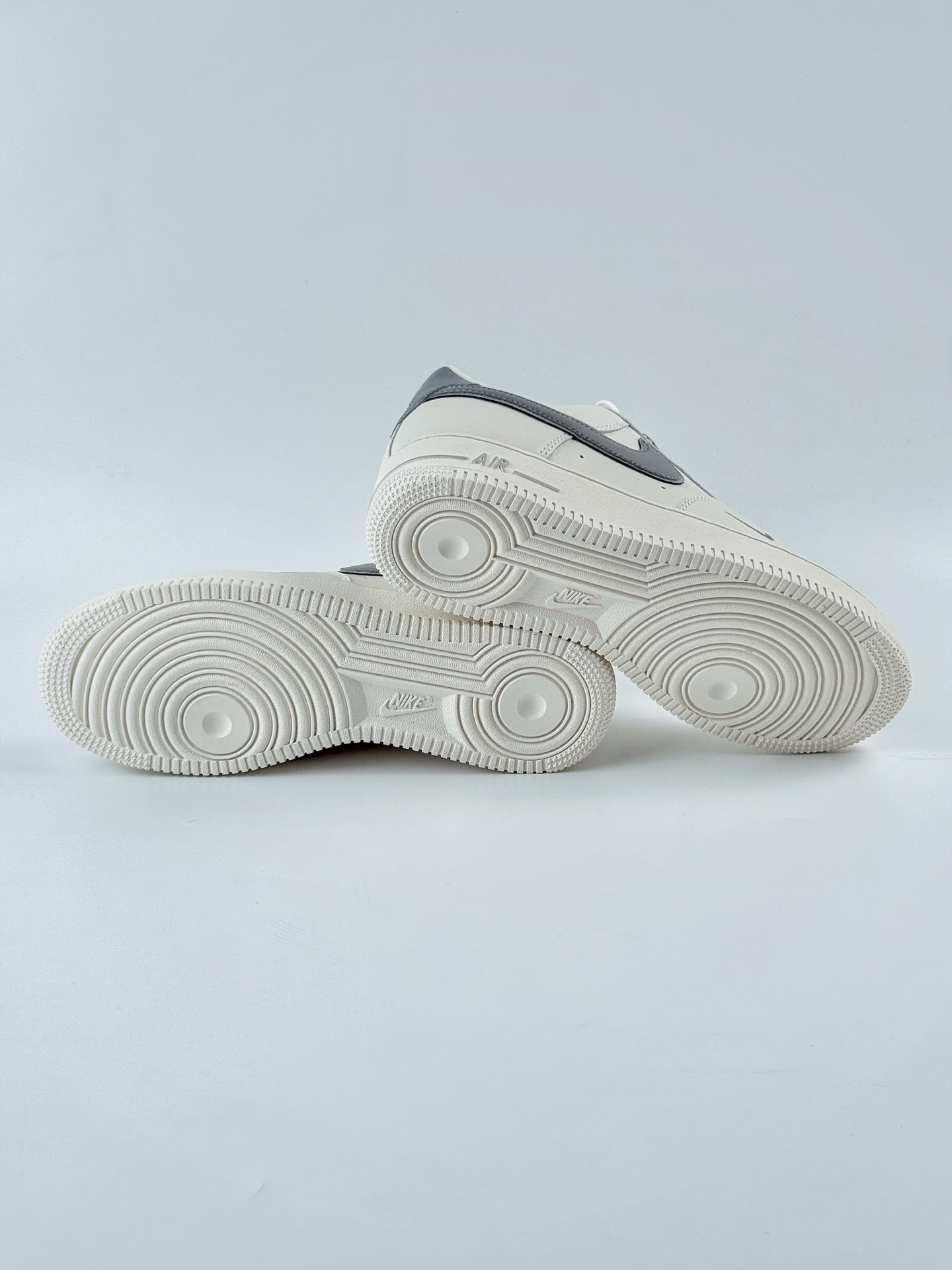 Nike Air Force 1 Low 07 白灰小钩满天星 CJ6106-521