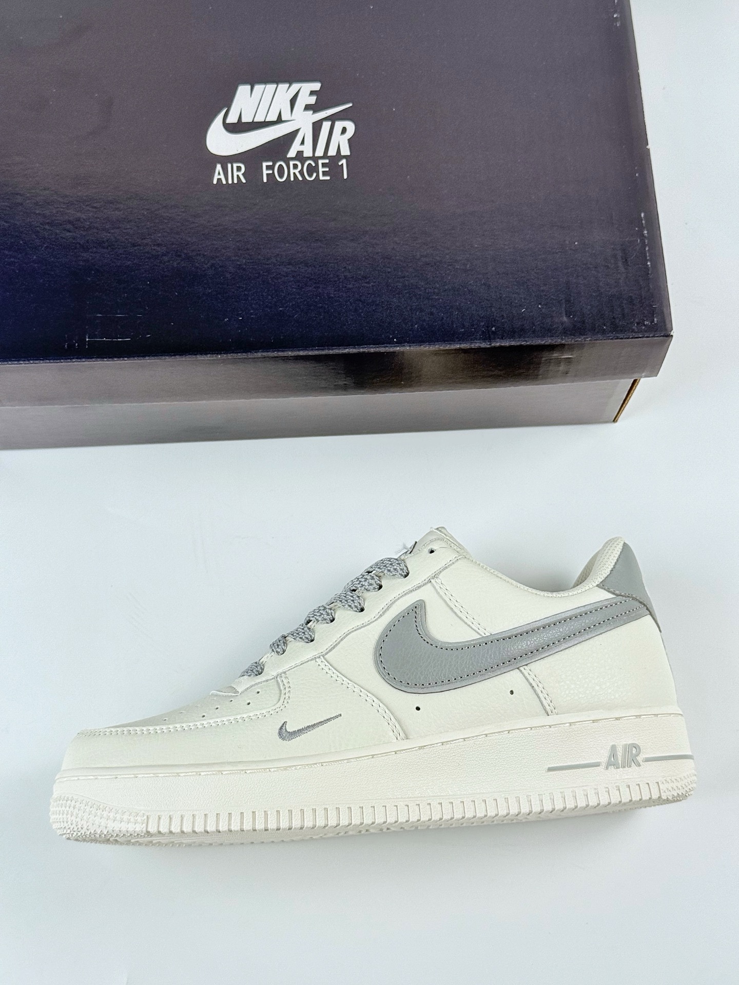 Nike Air Force 1 Low 07 白灰小钩满天星 CJ6106-521