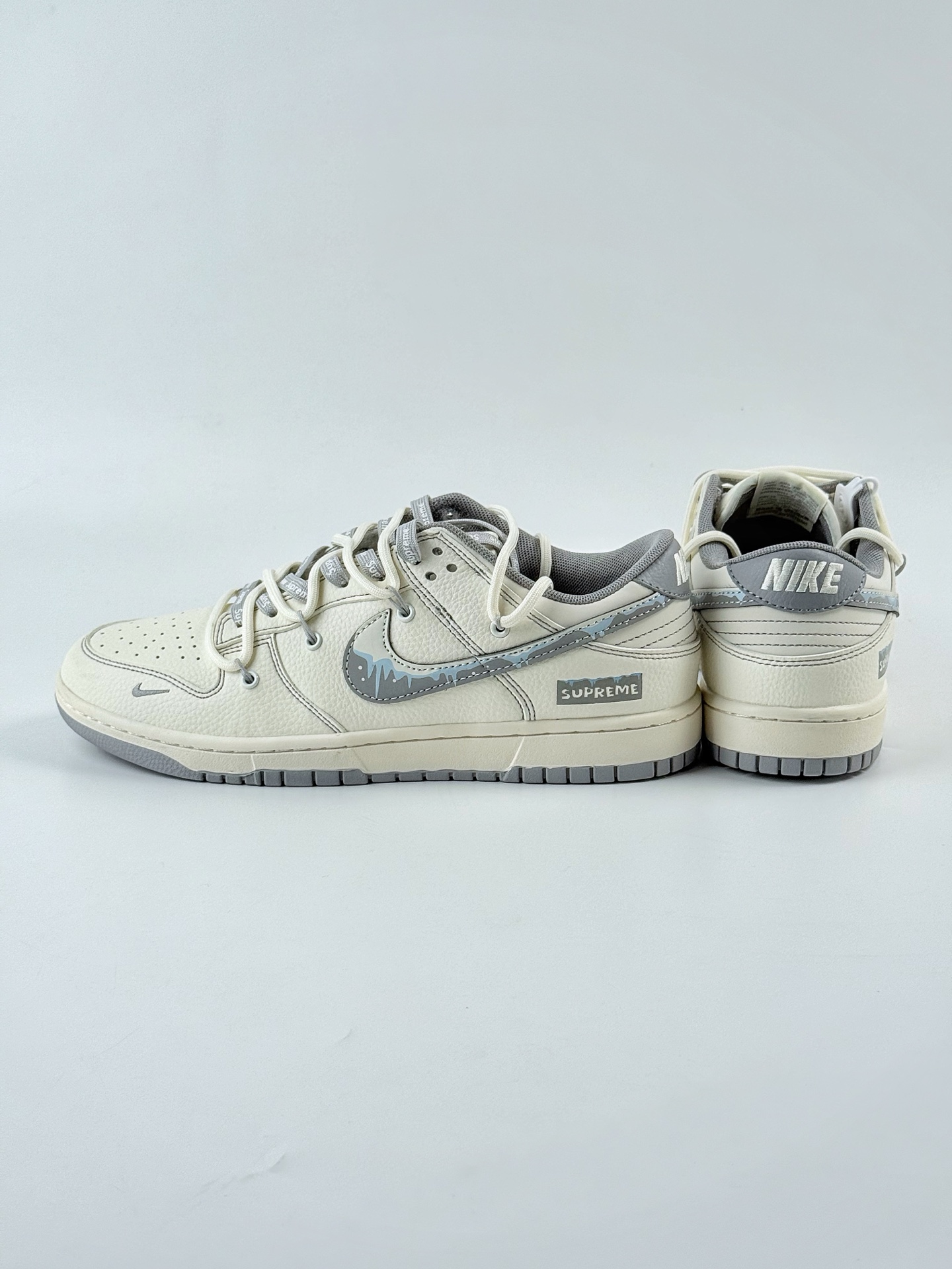 Nike SB Dunk Low x Supreme 白灰小钩绑带 DM6868-080
