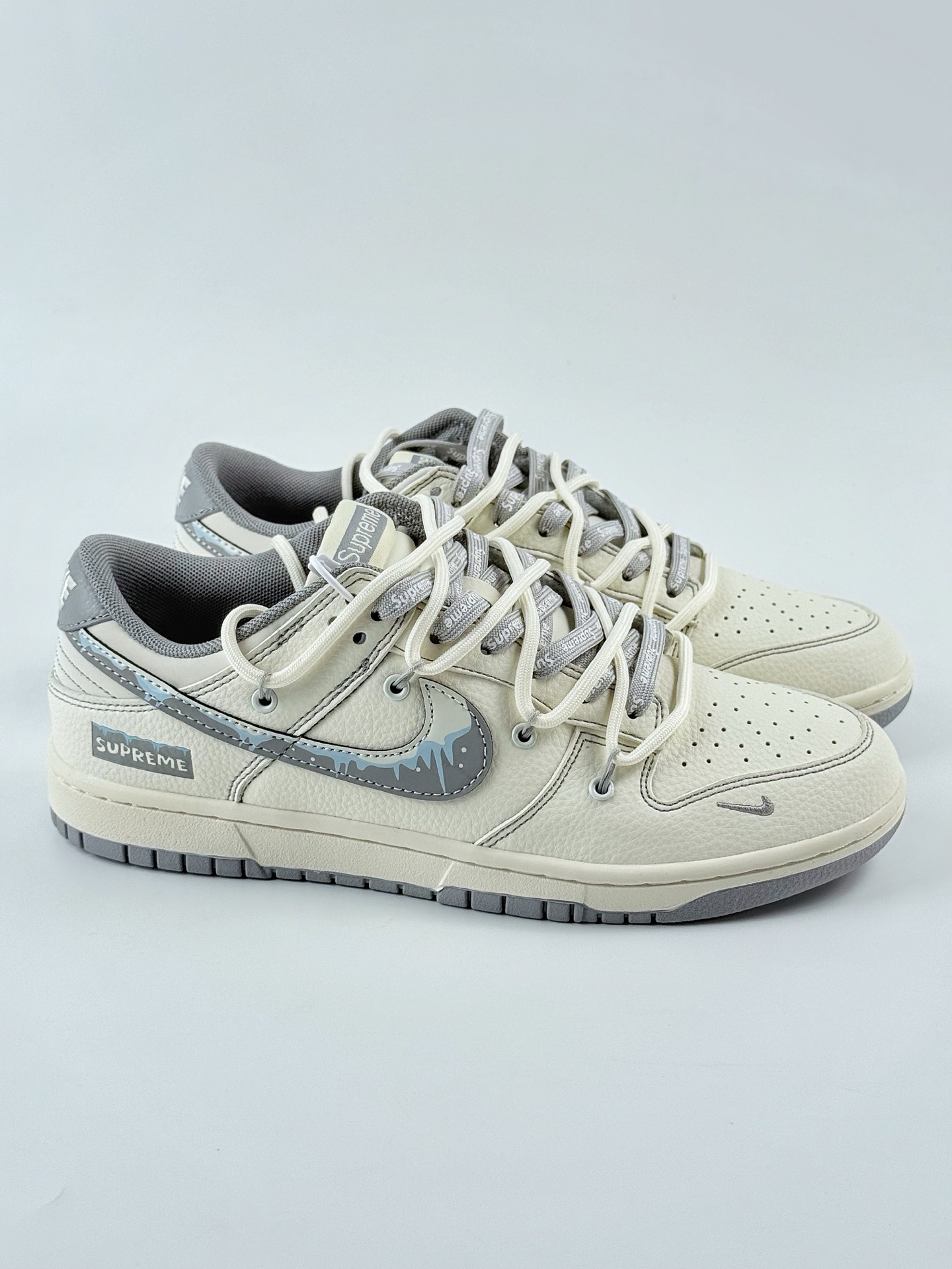 Nike SB Dunk Low x Supreme 白灰小钩绑带 DM6868-080