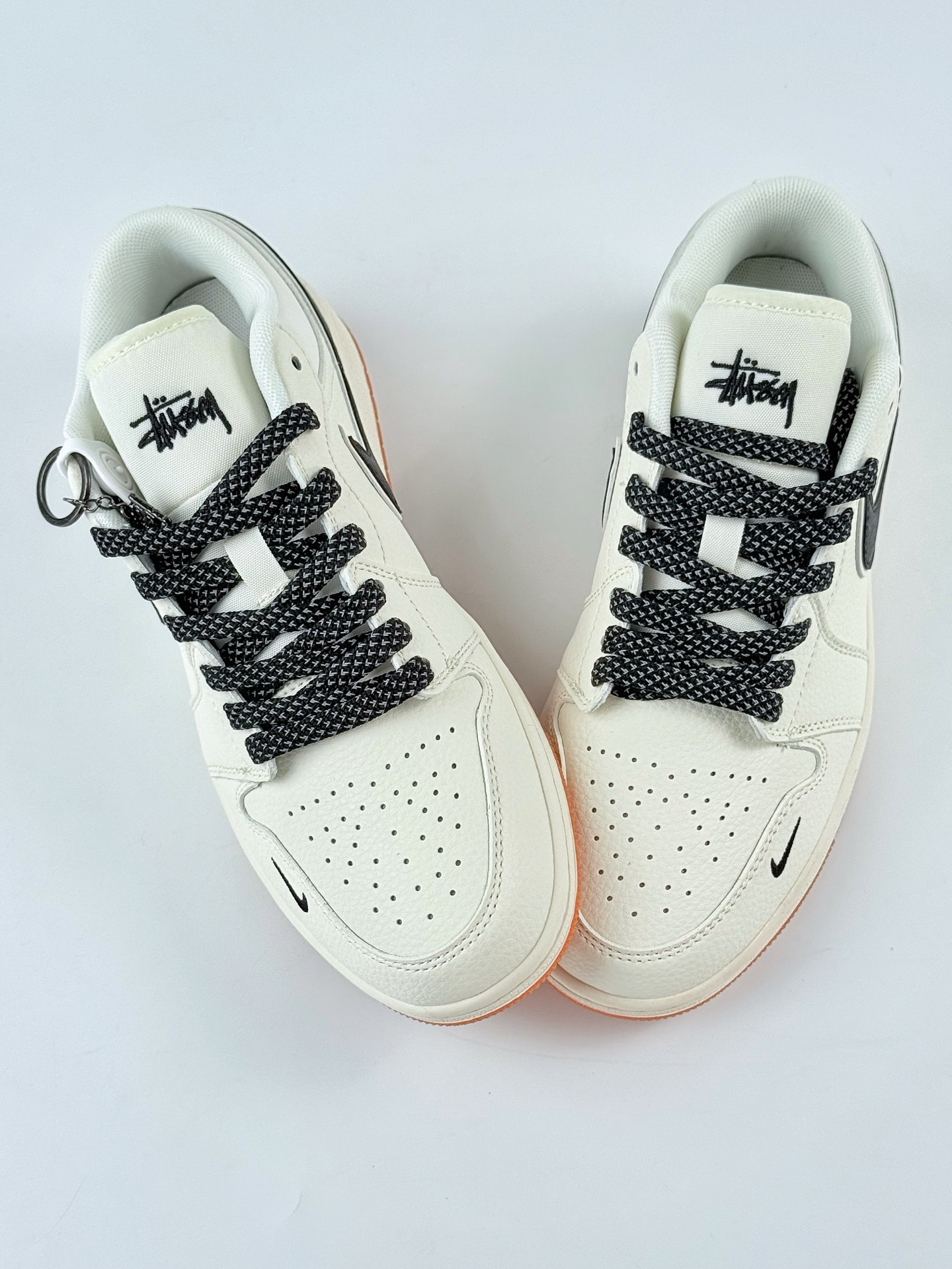 Air Jordan 1 Retro Low x Stussy 白黑小钩满天星 XX3168-170