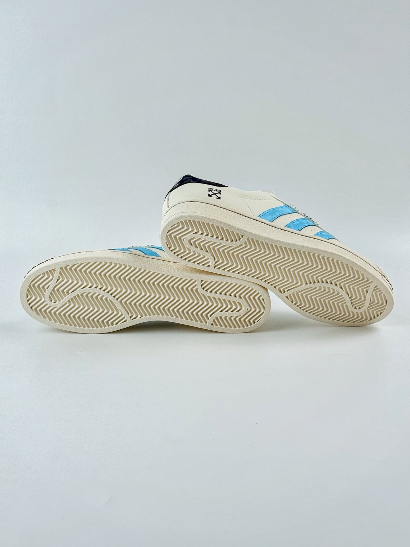 AD Originals Superstar x OFF-WHITE 白蓝满天星 HS3075