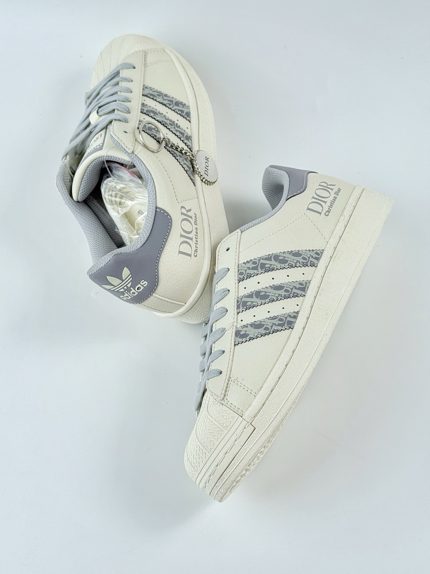 AD Originals Superstar x DIOR 白灰 XG0004