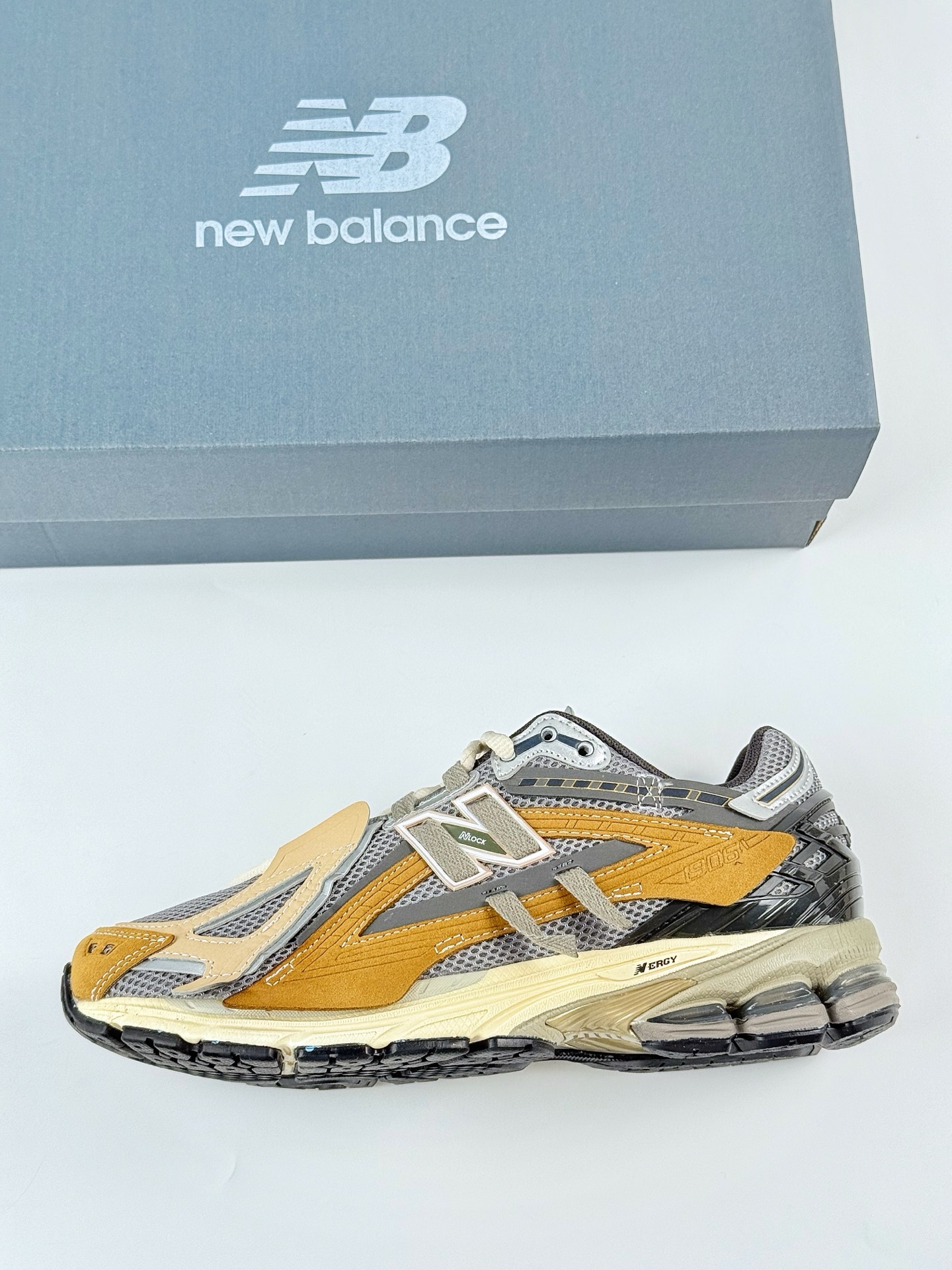 New Balance U1906系列 复古单品宝藏老爹鞋款 M1906AA