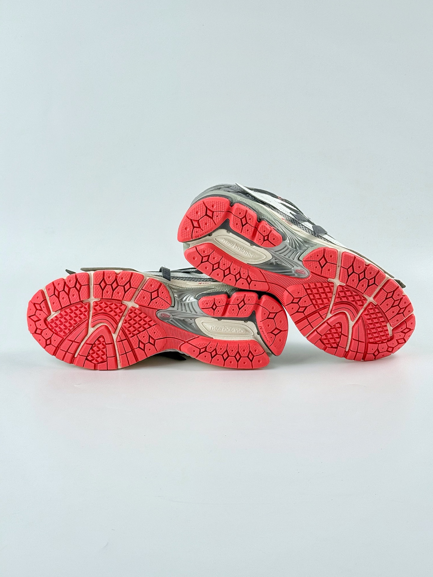New Balance U1906系列 复古单品宝藏老爹鞋款 M1906AC