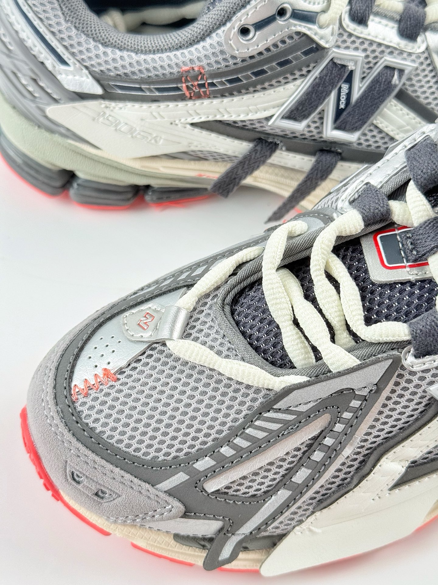 New Balance U1906系列 复古单品宝藏老爹鞋款 M1906AC