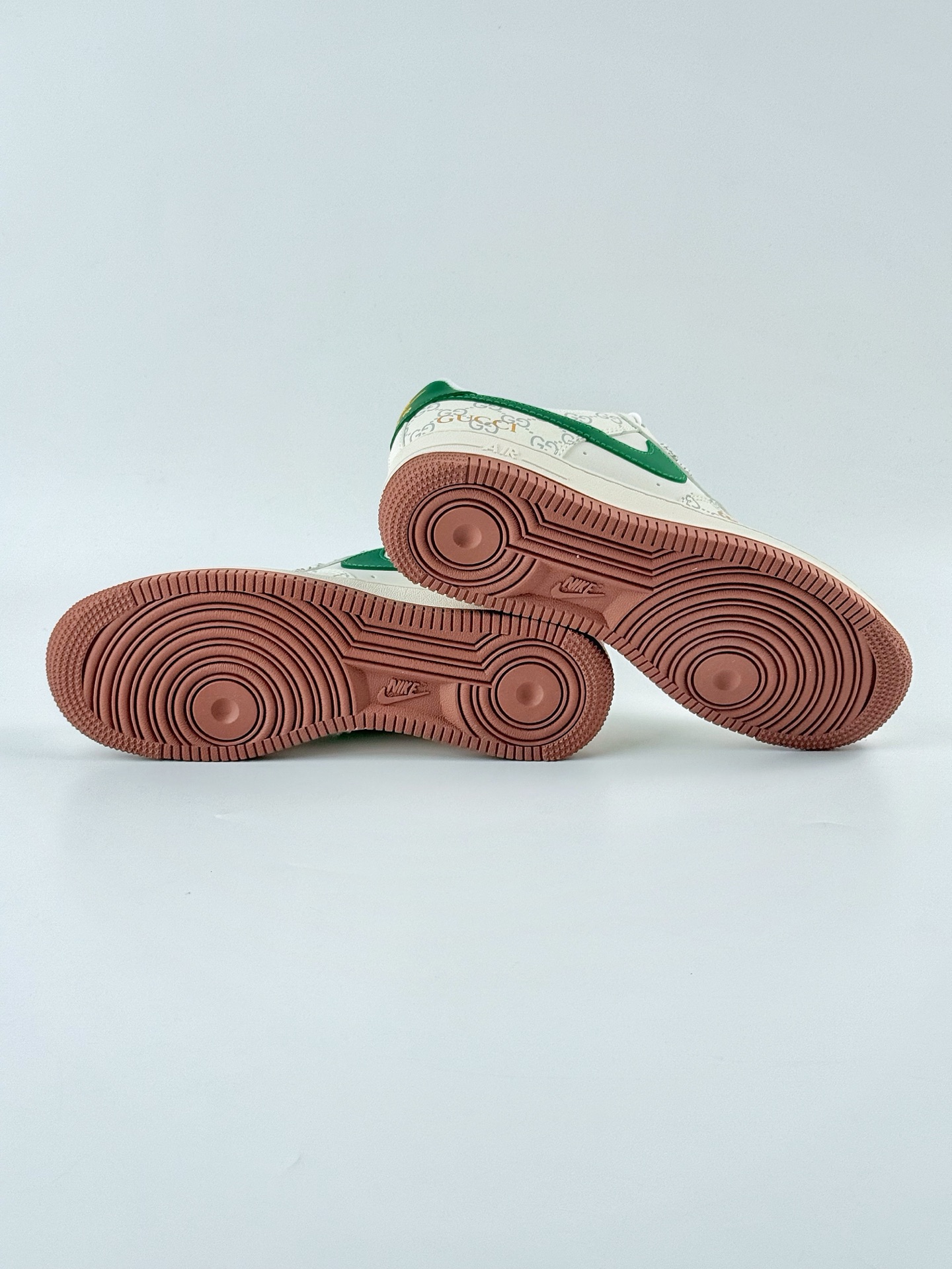 Nike Air Force 1 Low 07 x GUCCI 白绿满天星 JJ2508-711