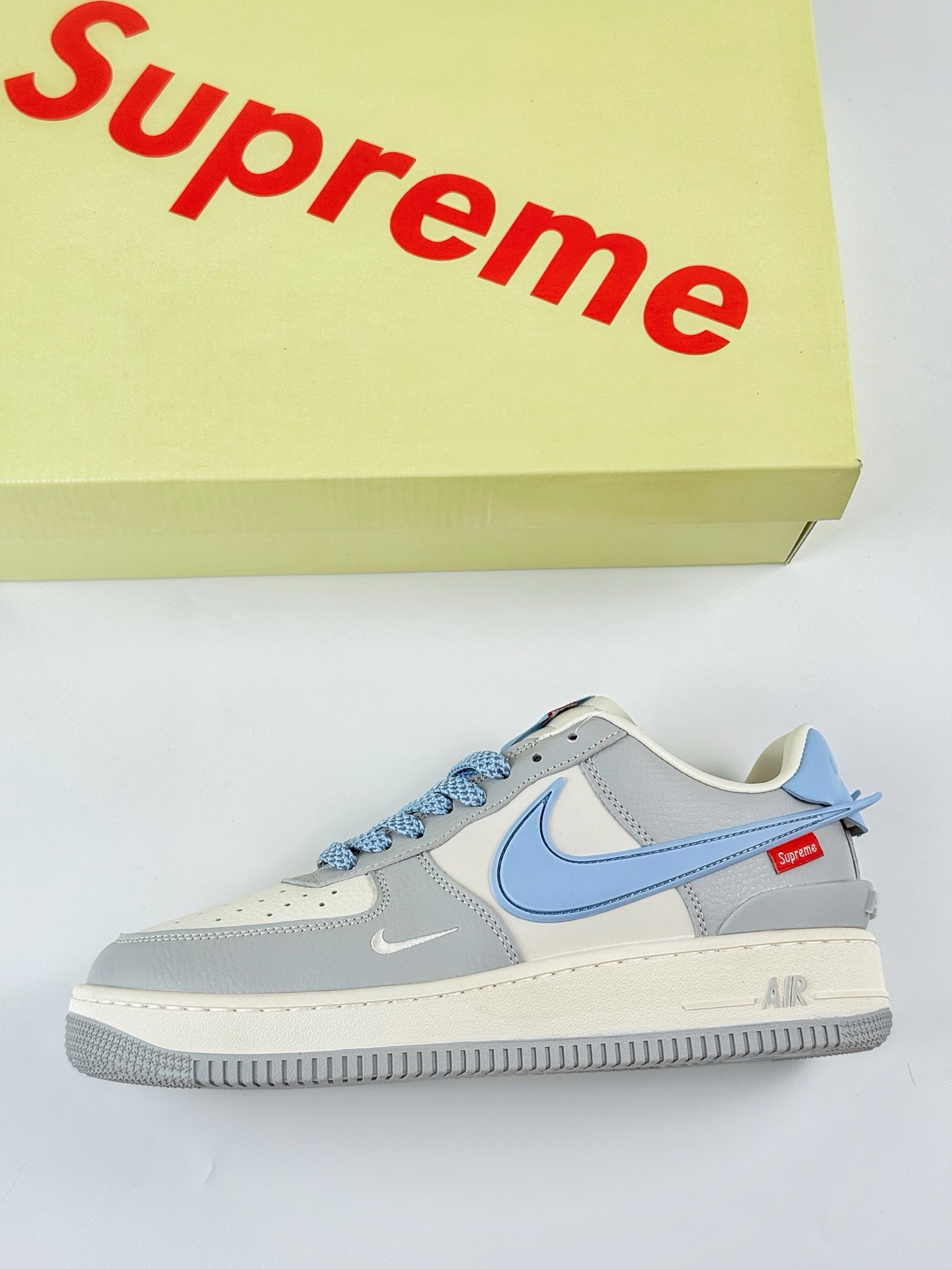 Nike Air Force 1 Low 07 x Supreme 灰白蓝大钩 XS3464-577