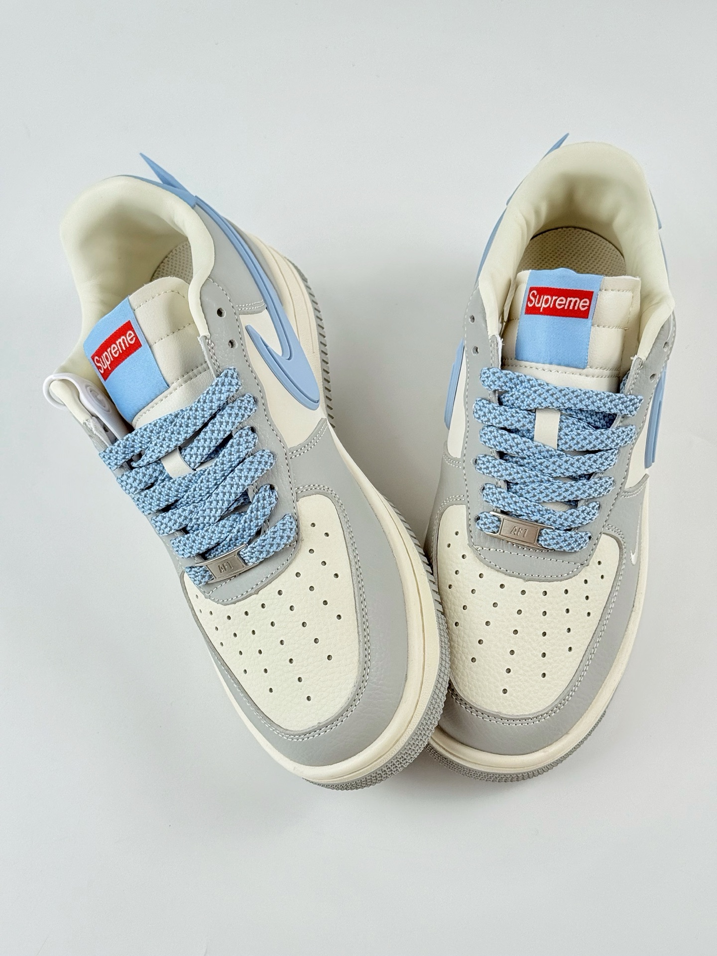 Nike Air Force 1 Low 07 x Supreme 灰白蓝大钩 XS3464-577