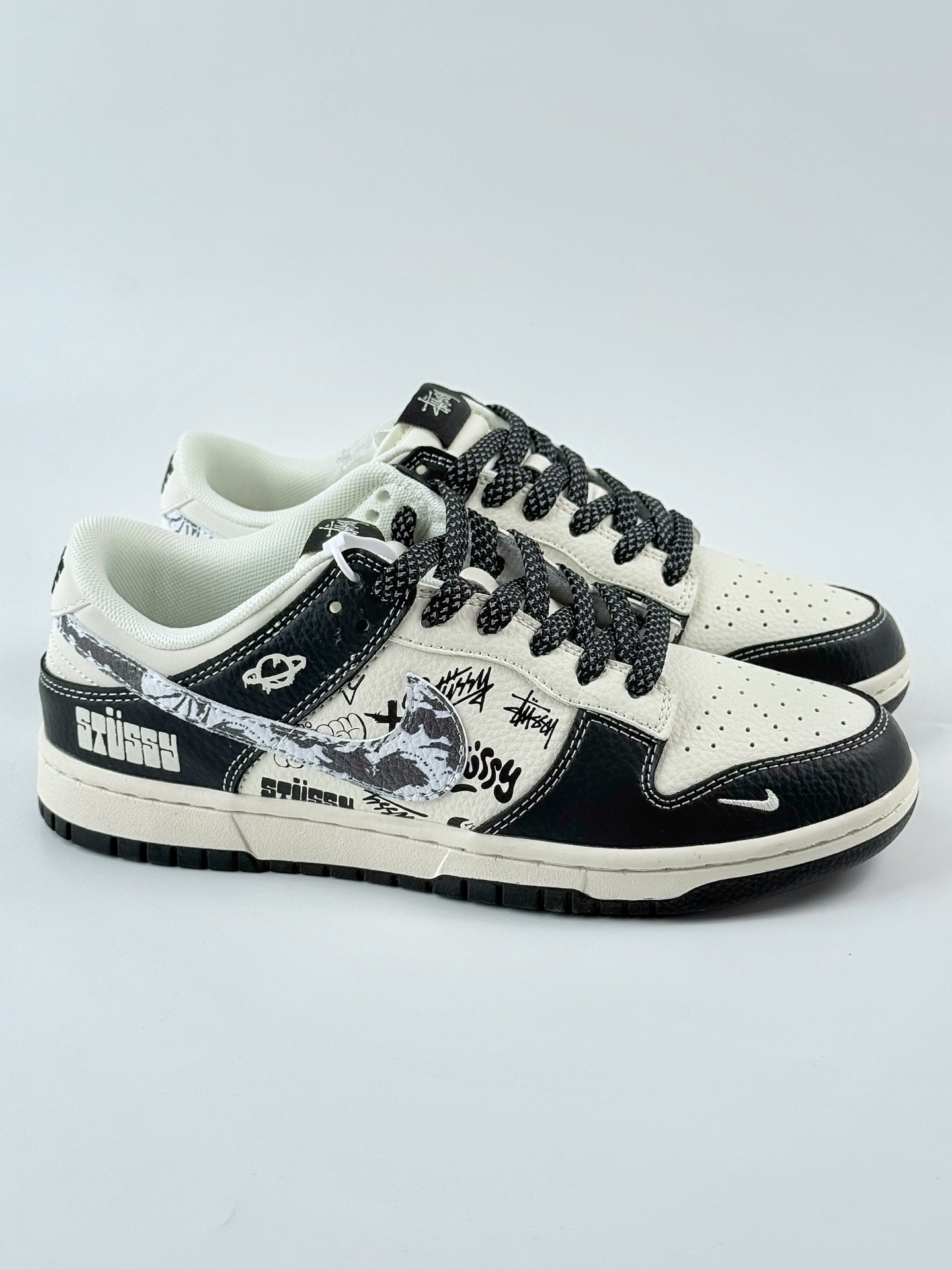 Nike SB Dunk Low x Stussy 黑白小钩涂鸦满天星 XS6089-590