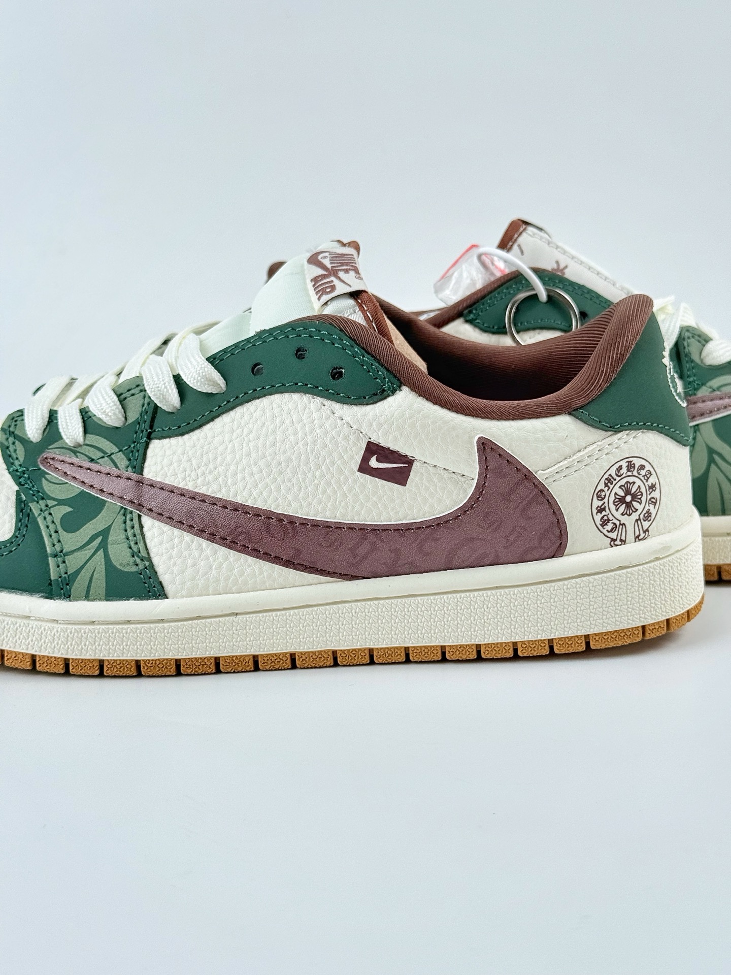 Travis Scott x Nike Air Jordan 1 Low x Chrome Hearts Air Jordan 1 Low 反转绿白棕小钩倒钩 XS2024-044