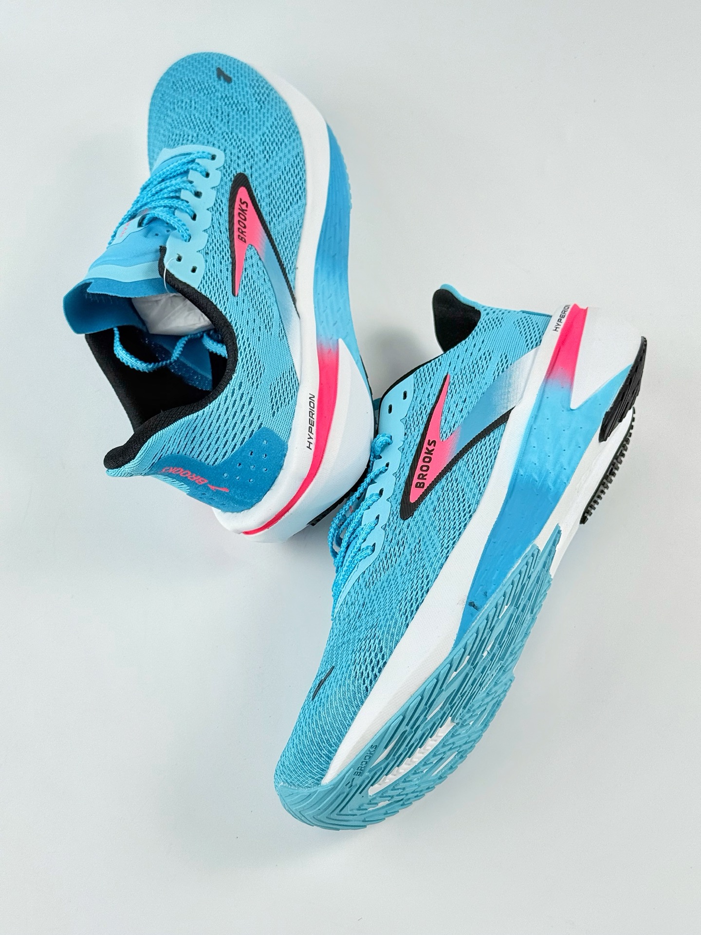 Brooks Hyperion Max 2 布鲁克斯 烈风2系列低帮透气缓震支撑休闲运动慢跑鞋 110432 1D 441