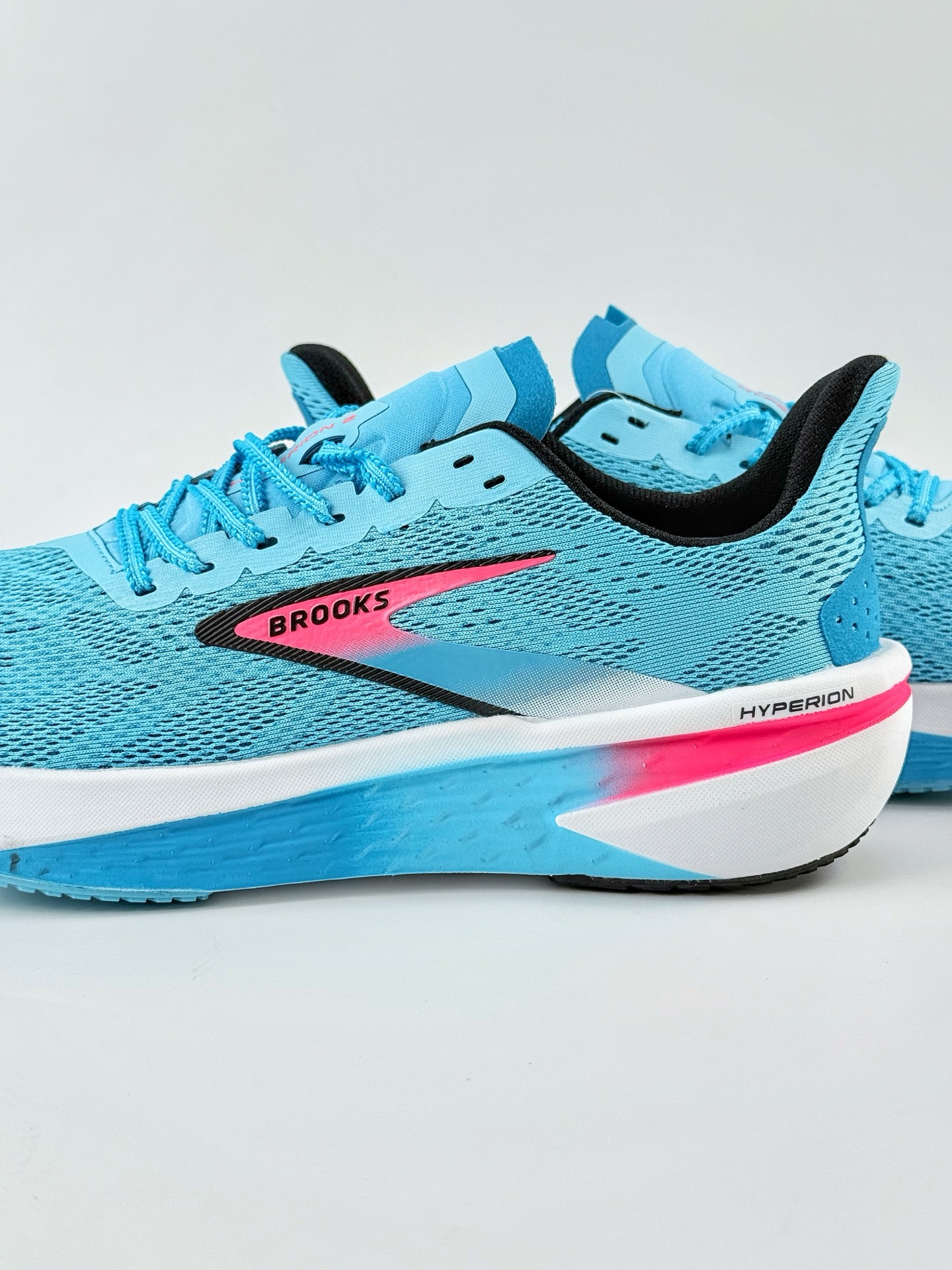 Brooks Hyperion Max 2 布鲁克斯 烈风2系列低帮透气缓震支撑休闲运动慢跑鞋 110432 1D 441