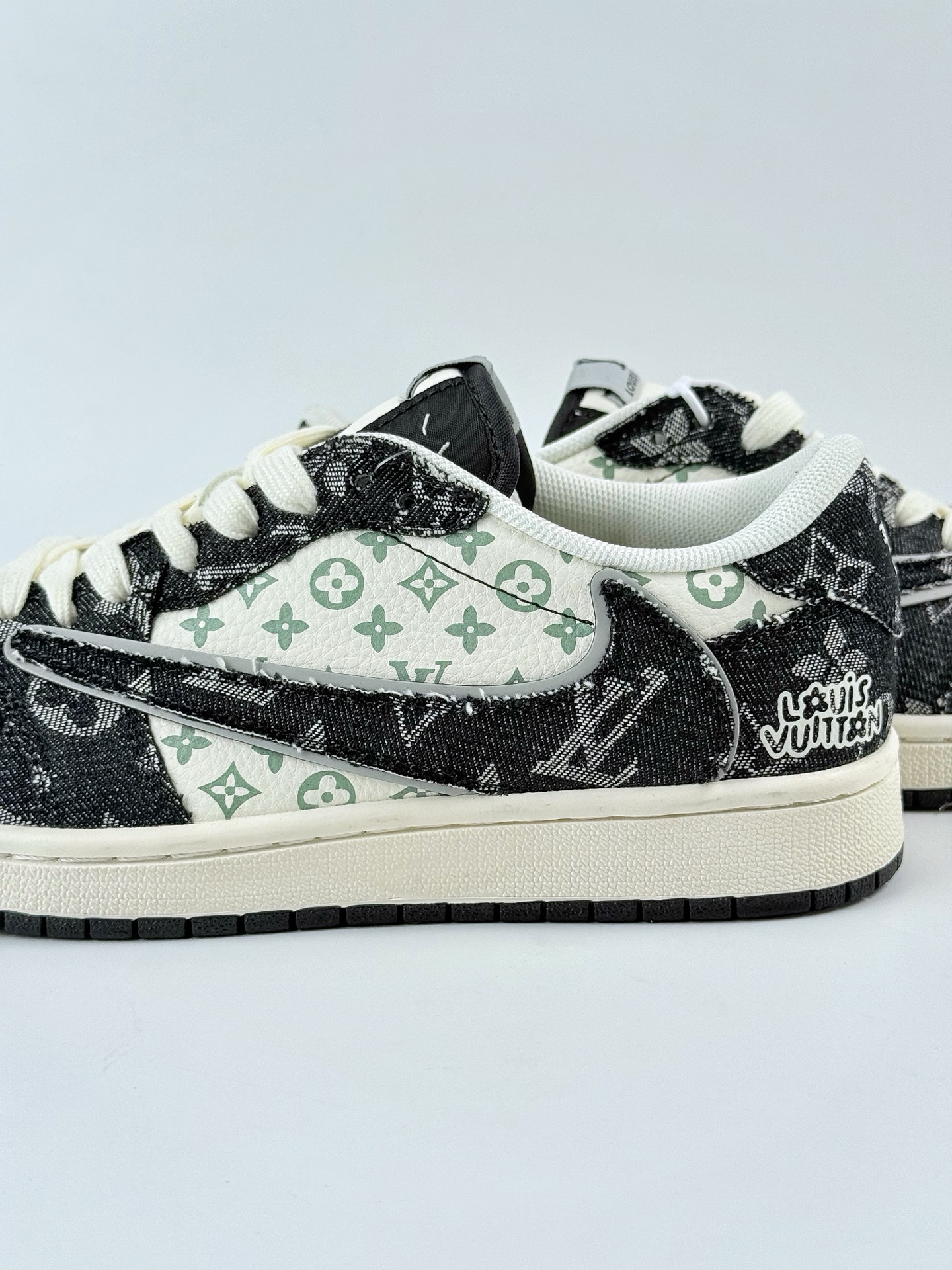 Travis Scott x Nike Air Jordan 1 Low x Louis Vuitton Air Jordan 1 Low 反转绿白棕小钩倒钩 XD0798-301