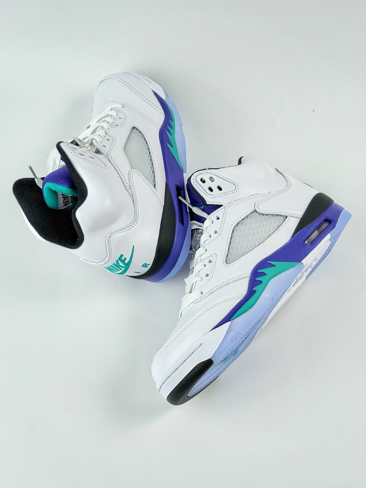 Nike Air Jordan 5 ”Grape” 白紫 HQ7978-100