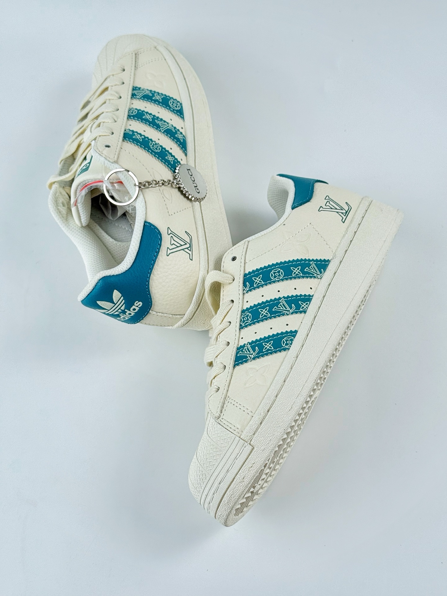 220 AD Originals Superstar x Louis Vuitton 白青 AD0001