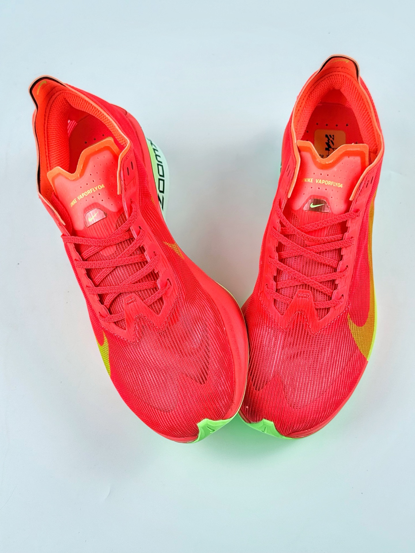 240 Nike Air Zoom VaporFly Next 4% 减震马拉松跑步鞋 HF6414-600