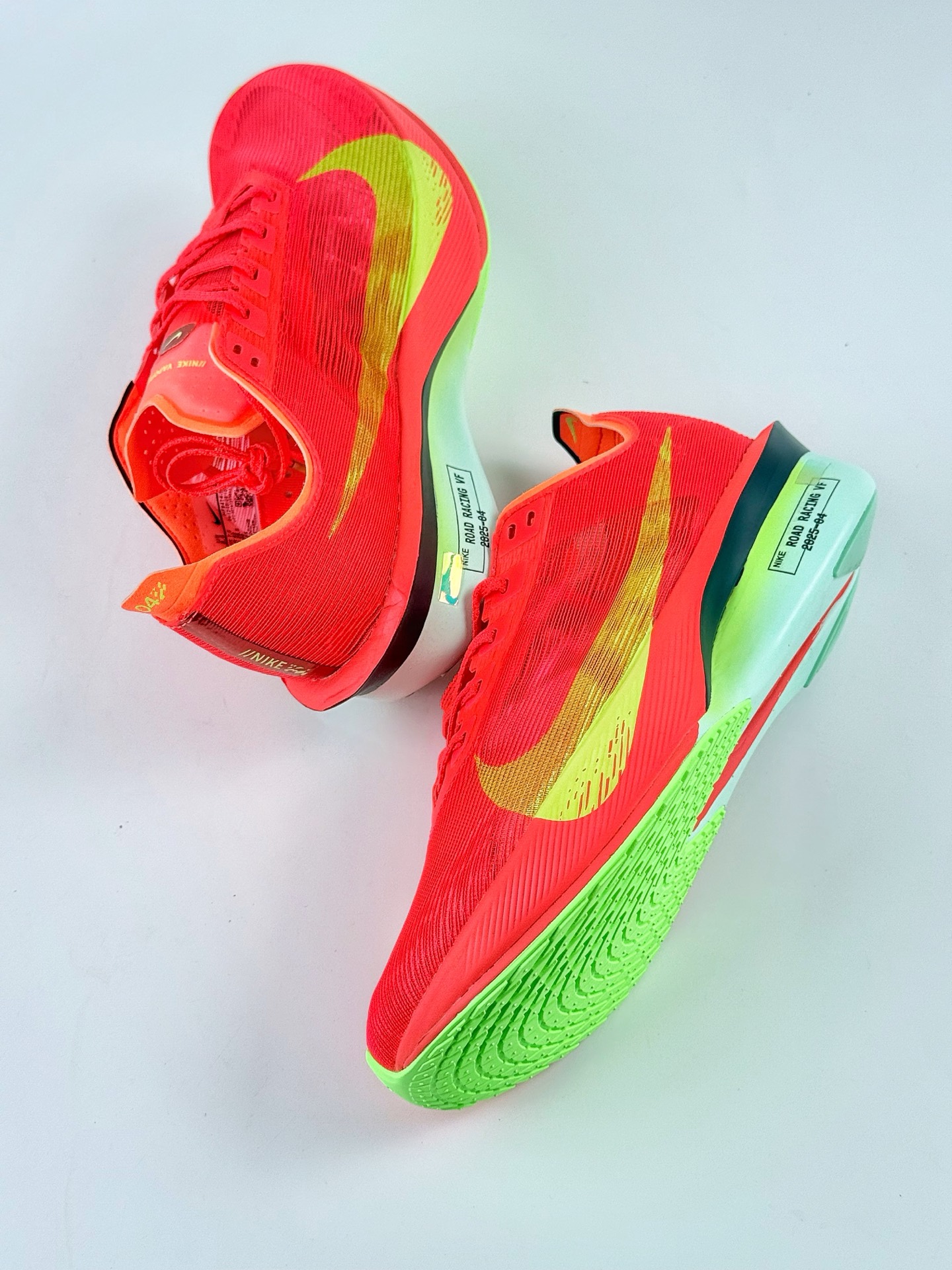 240 Nike Air Zoom VaporFly Next 4% 减震马拉松跑步鞋 HF6414-600