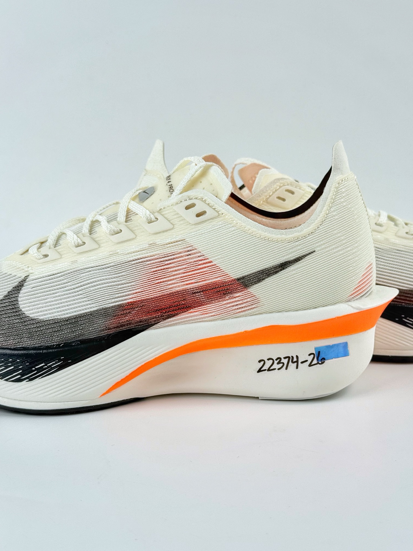 240 Nike Air Zoom VaporFly Next 4% 减震马拉松跑步鞋 HF6413-100