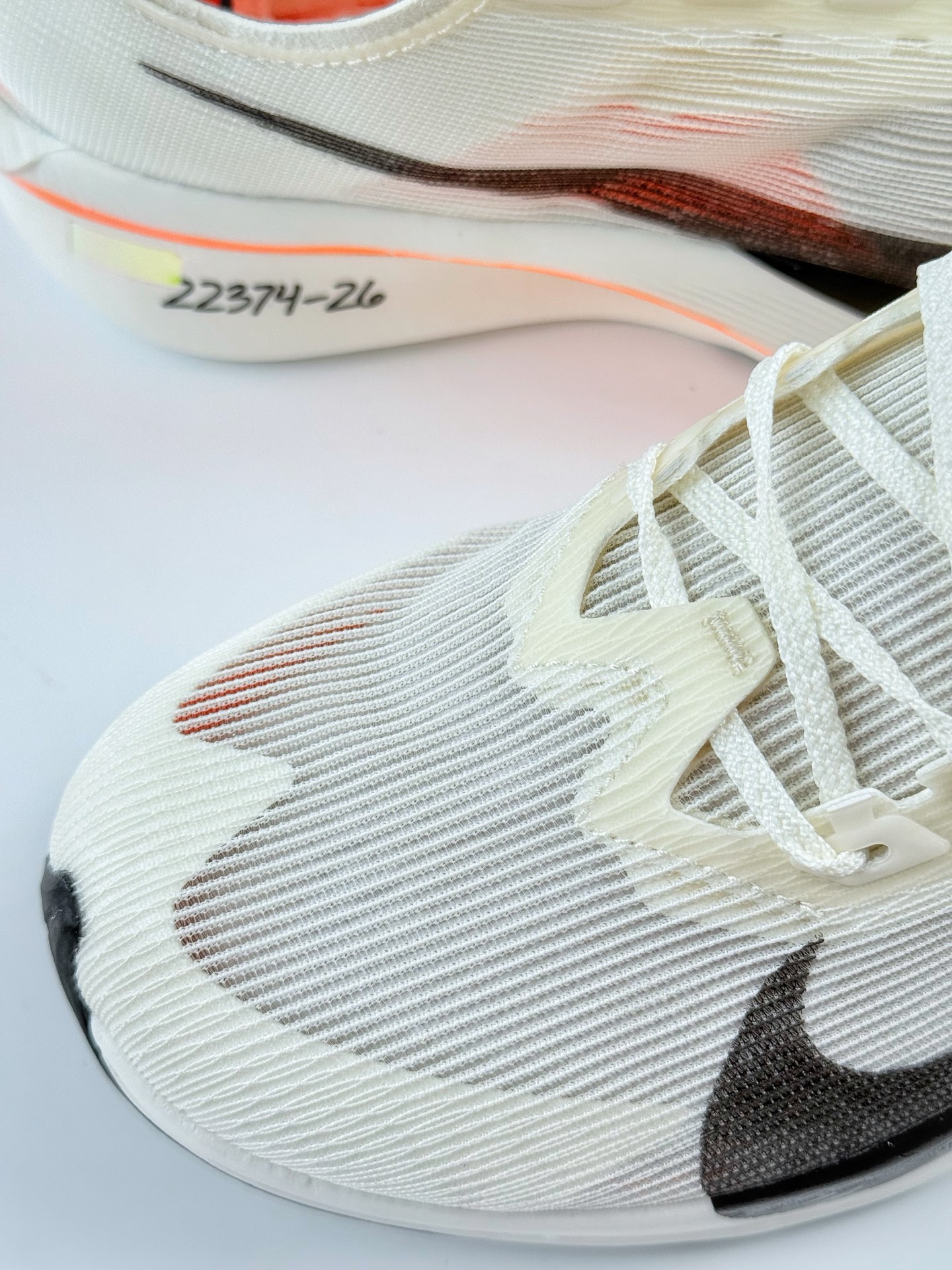 240 Nike Air Zoom VaporFly Next 4% 减震马拉松跑步鞋 HF6413-100