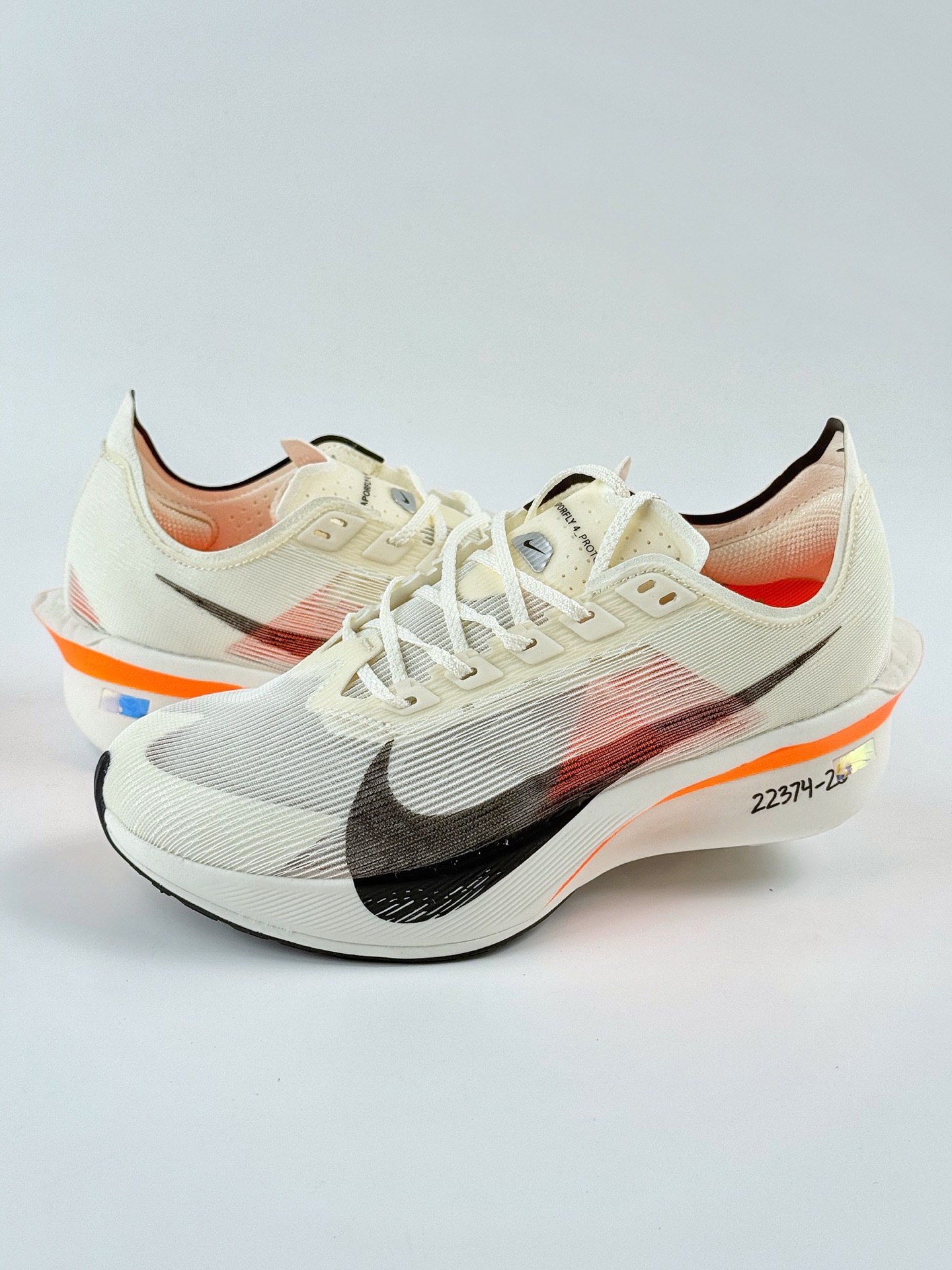 240 Nike Air Zoom VaporFly Next 4% 减震马拉松跑步鞋 HF6413-100