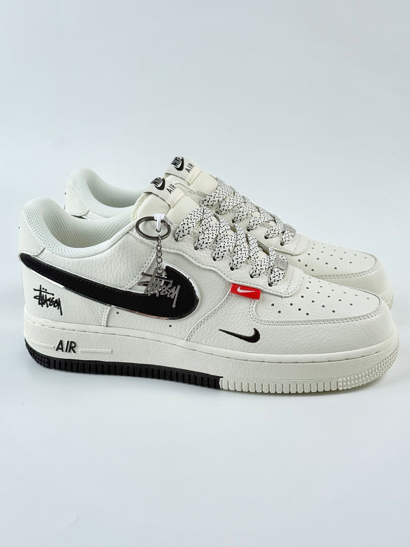 260 Nike Air Force 1 Low 07 x Stussy 白黑小钩满天星 CS5288-010
