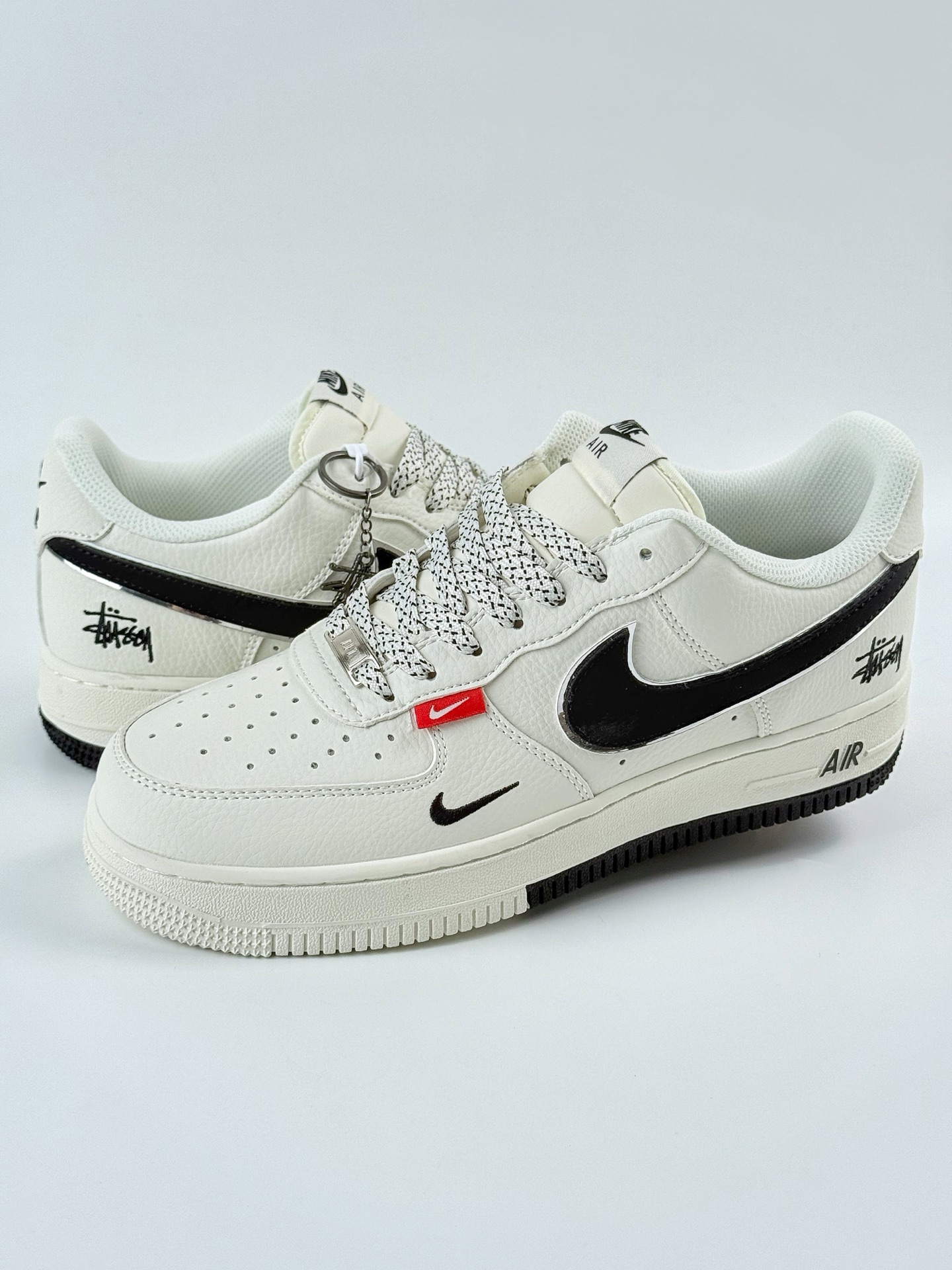 260 Nike Air Force 1 Low 07 x Stussy 白黑小钩满天星 CS5288-010