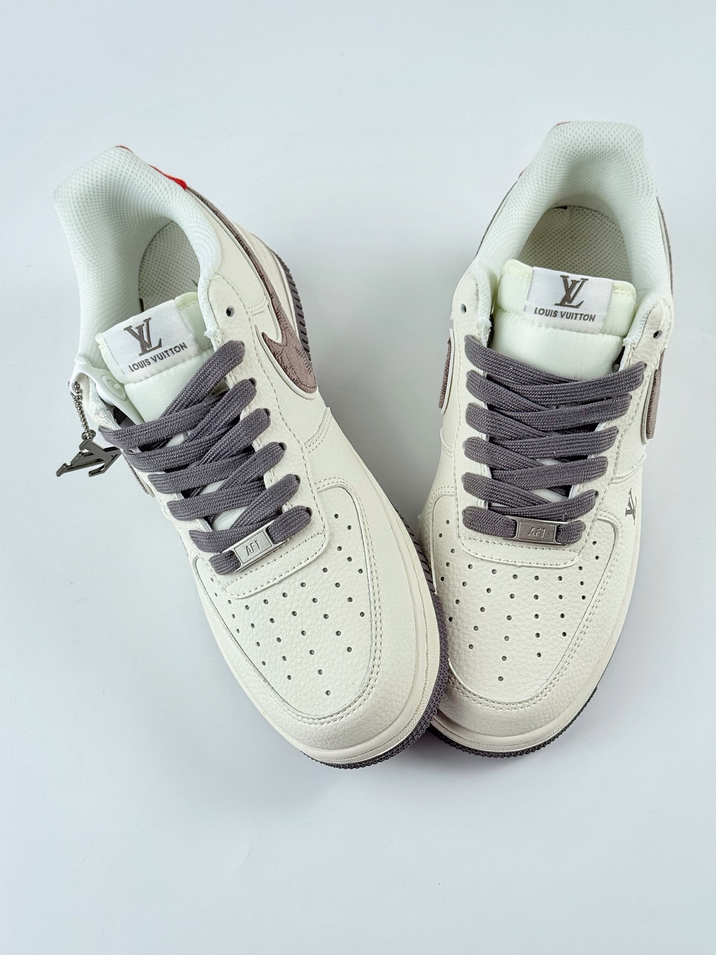 260 Nike Air Force 1 Low 07 x Louis Vuitton 白棕红 XX3168-136