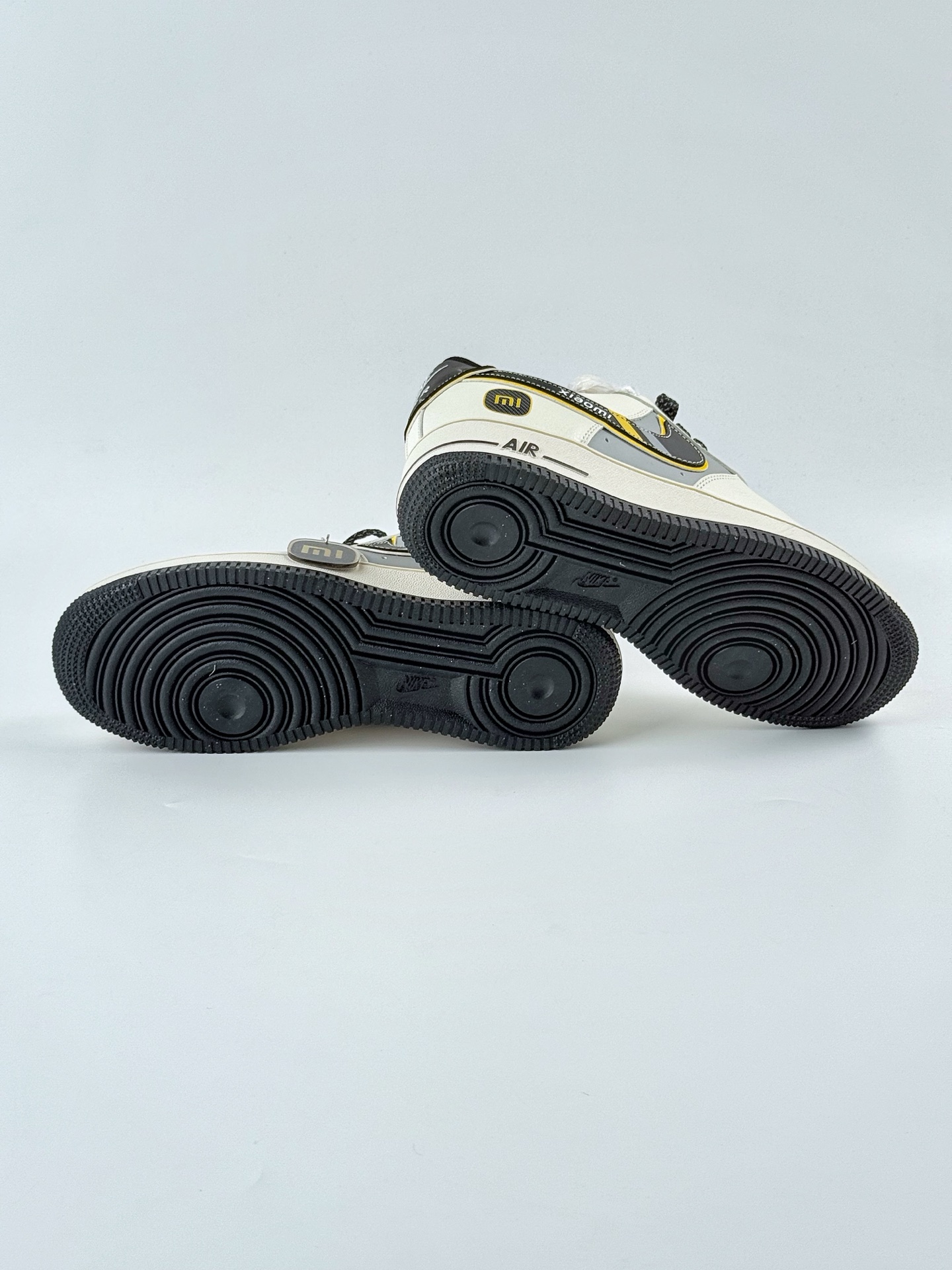 180 Nike Air Force 1 Low 07 x SU7 Ultra白灰黑满天星 XX3168-165