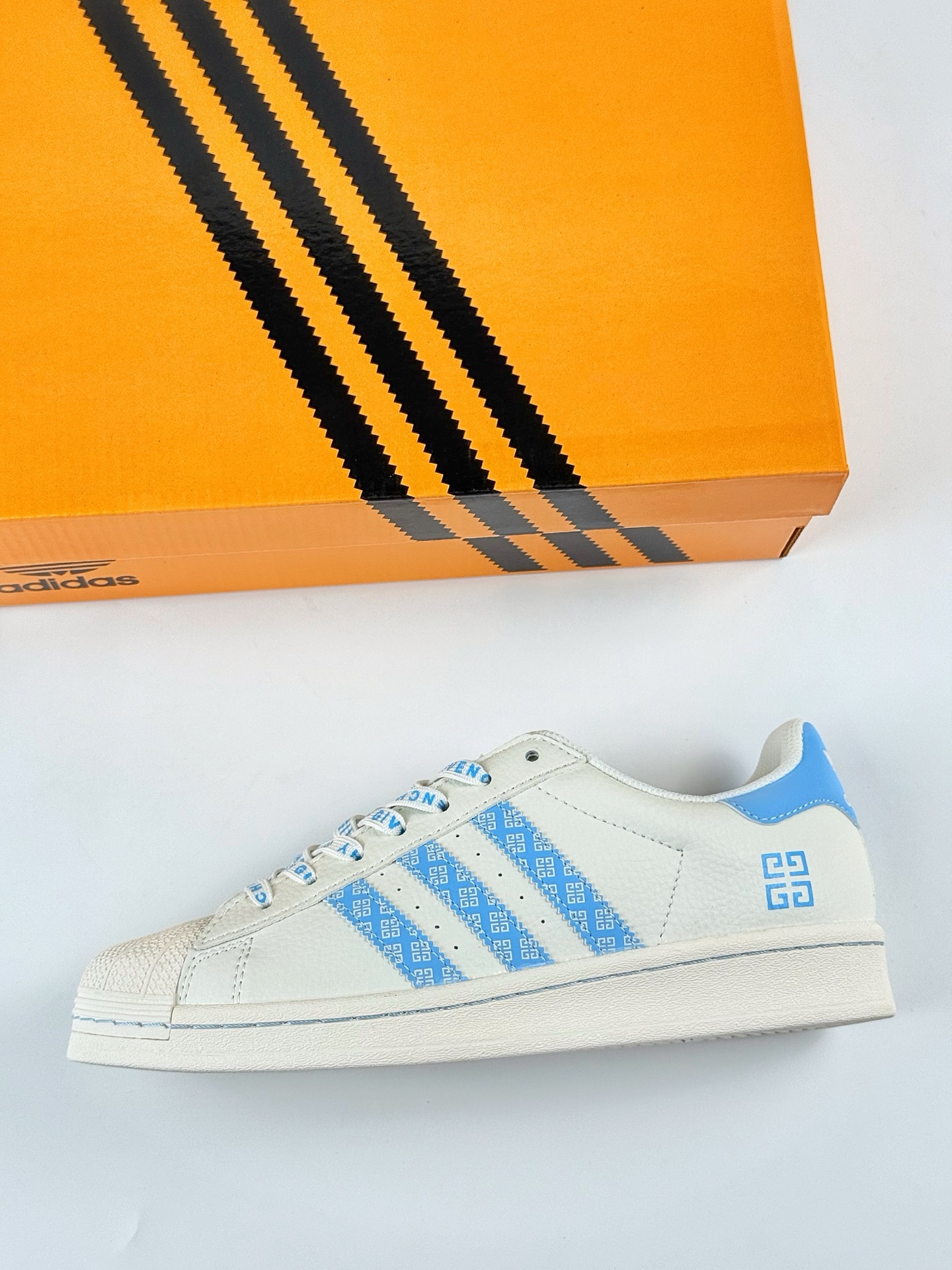 220 AD Originals Superstar x OFF-WHITE 白蓝 HS3067