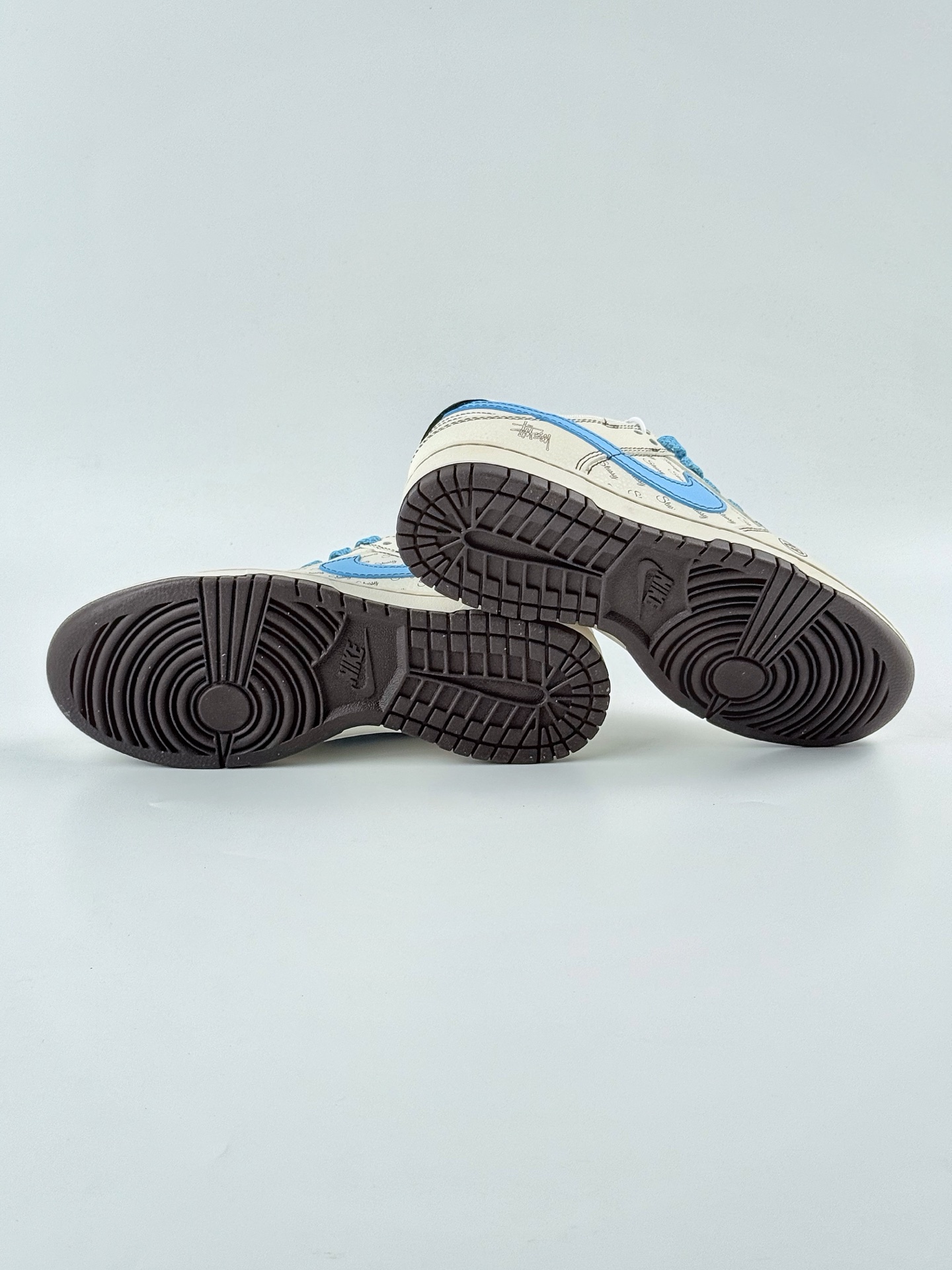 240 Nike SB Dunk Low x Stussy 白蓝小勾满天星 XF8698-081