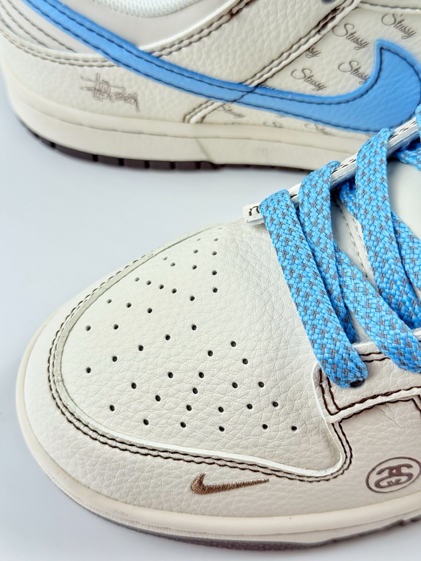 240 Nike SB Dunk Low x Stussy 白蓝小勾满天星 XF8698-081