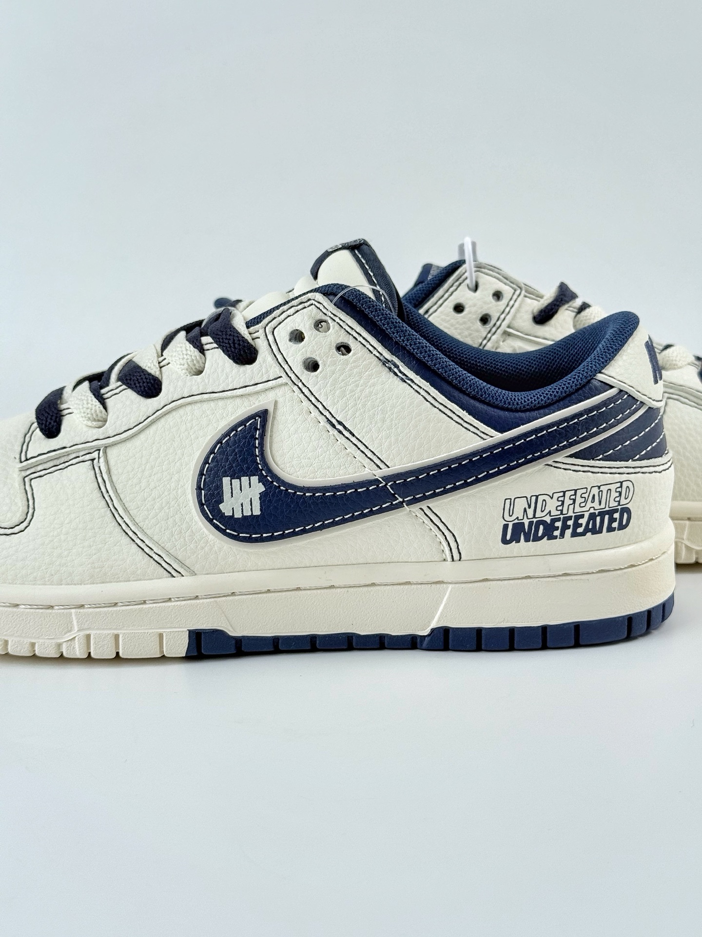 240 Nike SB Dunk Low x UNDEFEATED 白蓝小勾 XF8698-079