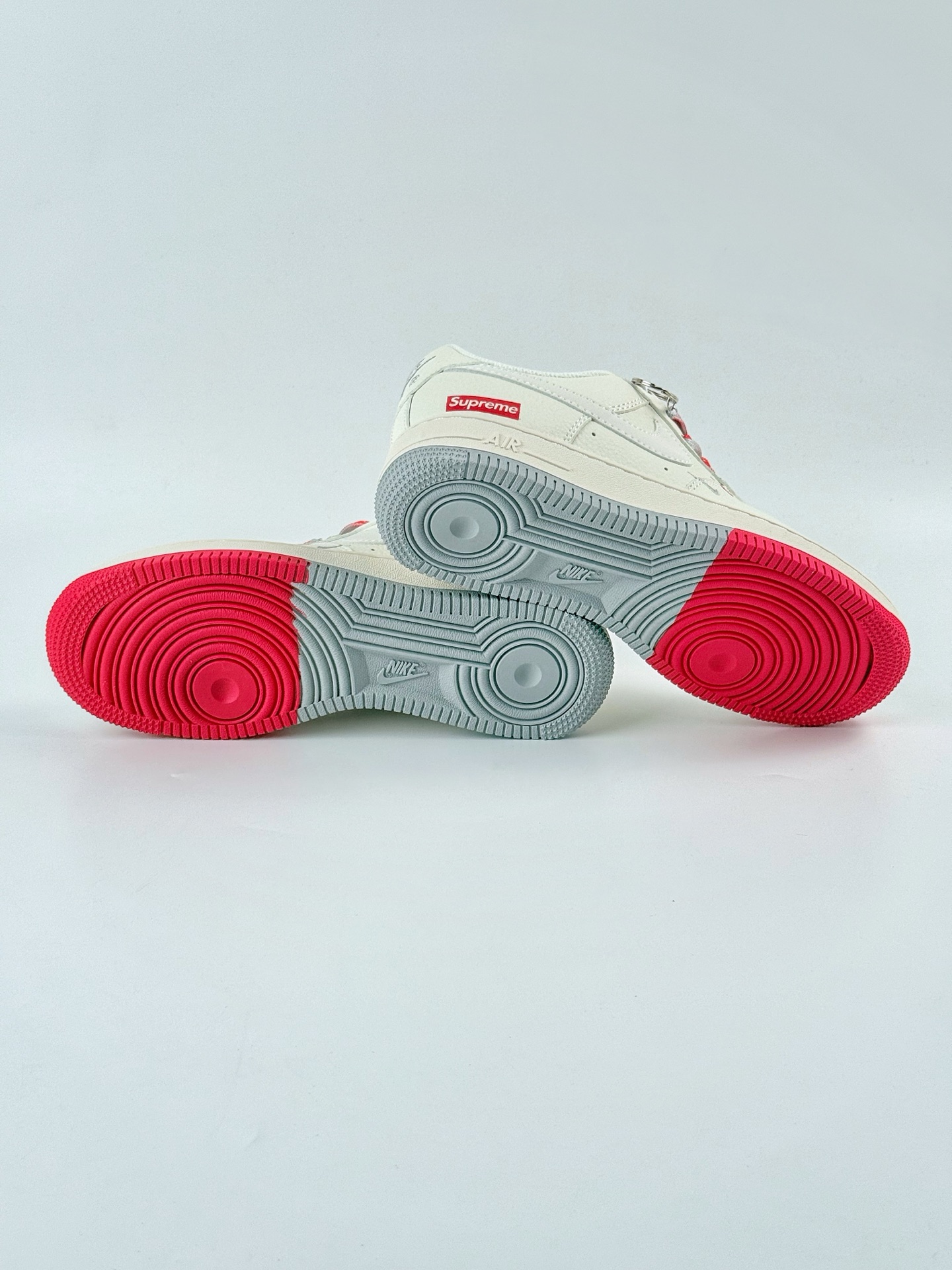Nike Air Force 1 Low 07 x Supreme 白红双小勾 XX3168-157