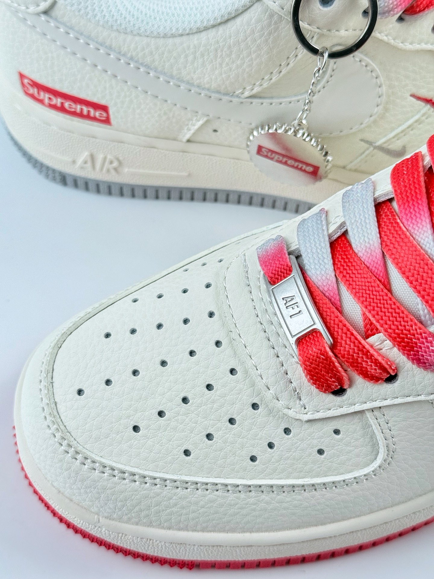 Nike Air Force 1 Low 07 x Supreme 白红双小勾 XX3168-157