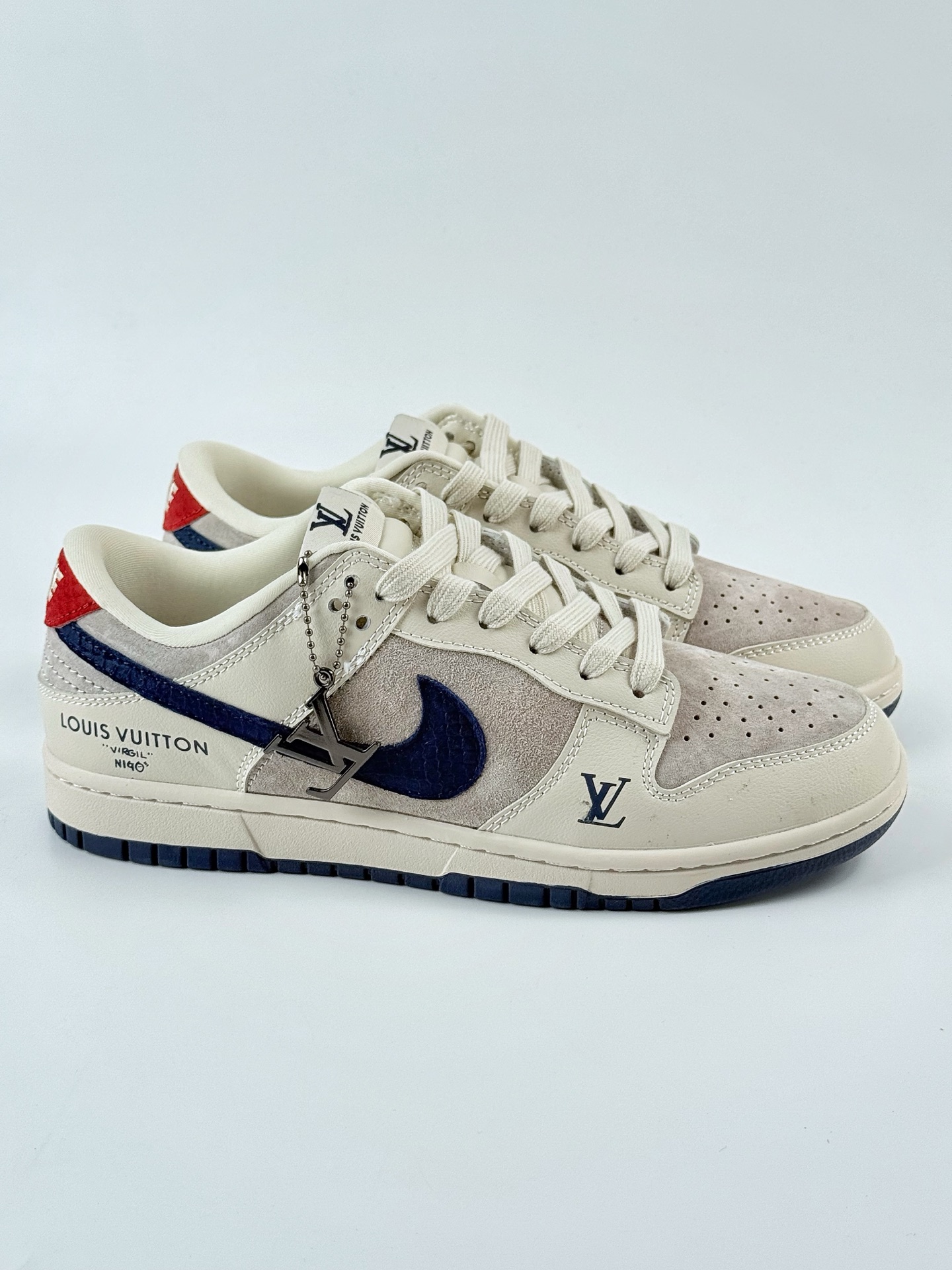 Nike SB Dunk Low x Louis Vuitton 白蓝 XX3168-122