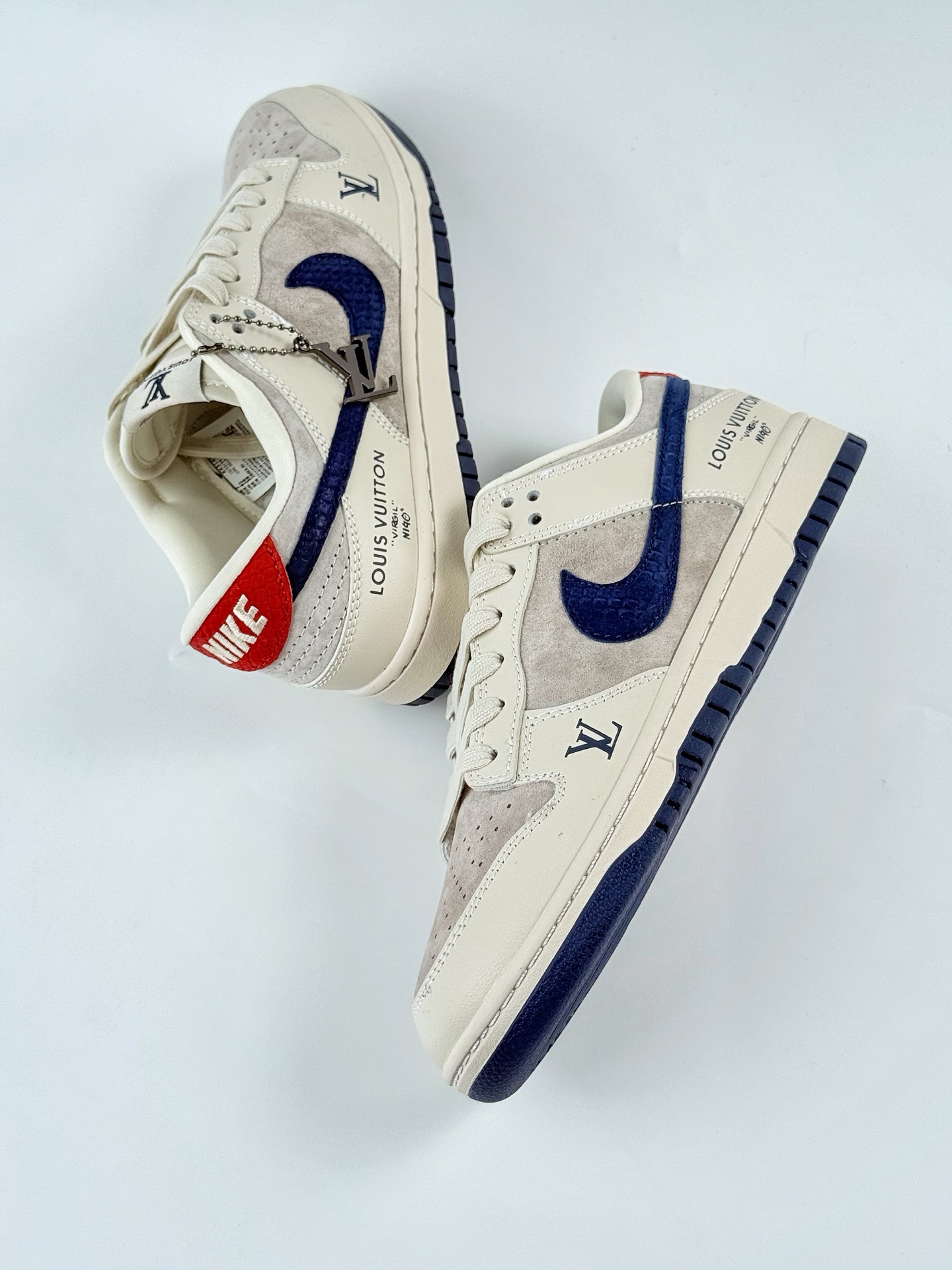 Nike SB Dunk Low x Louis Vuitton 白蓝 XX3168-122
