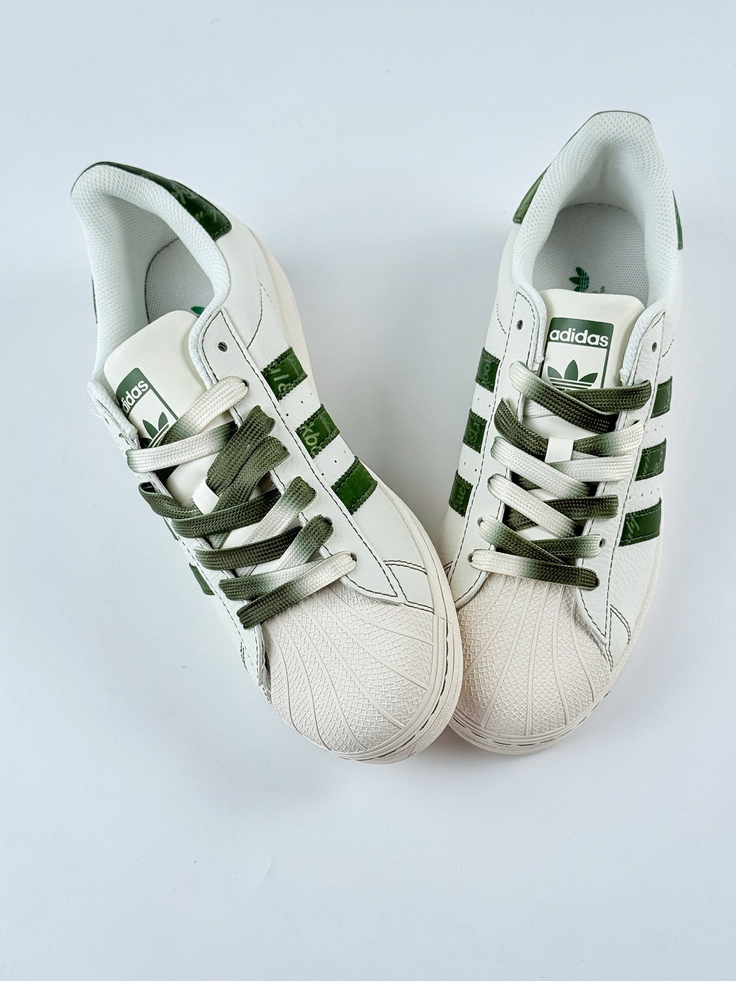 AD Originals Superstar x Supreme 白绿 HS3068