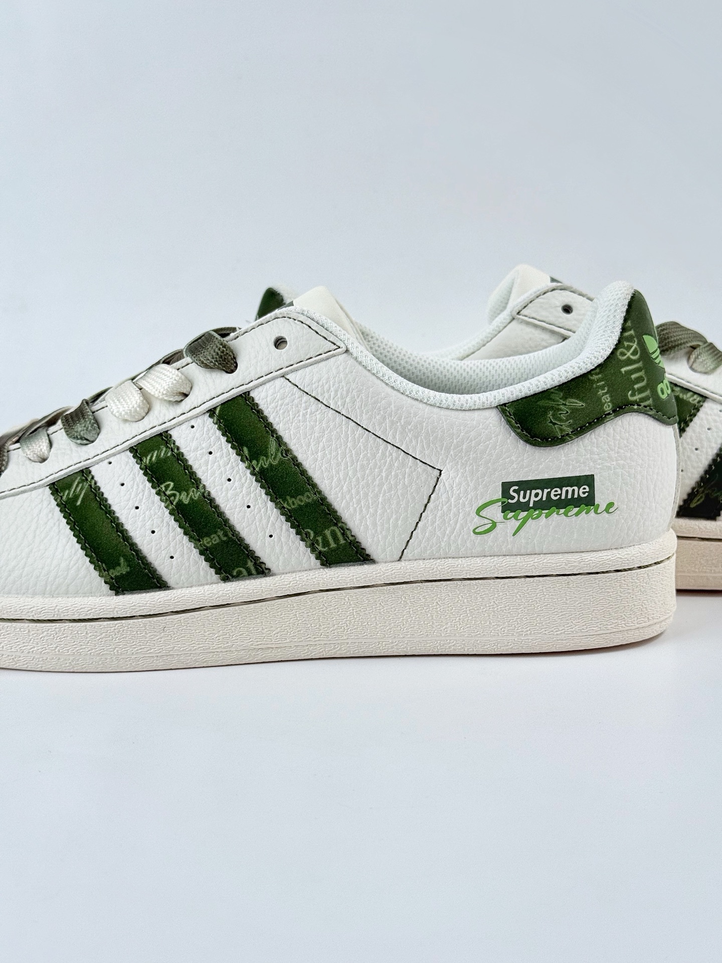 AD Originals Superstar x Supreme 白绿 HS3068