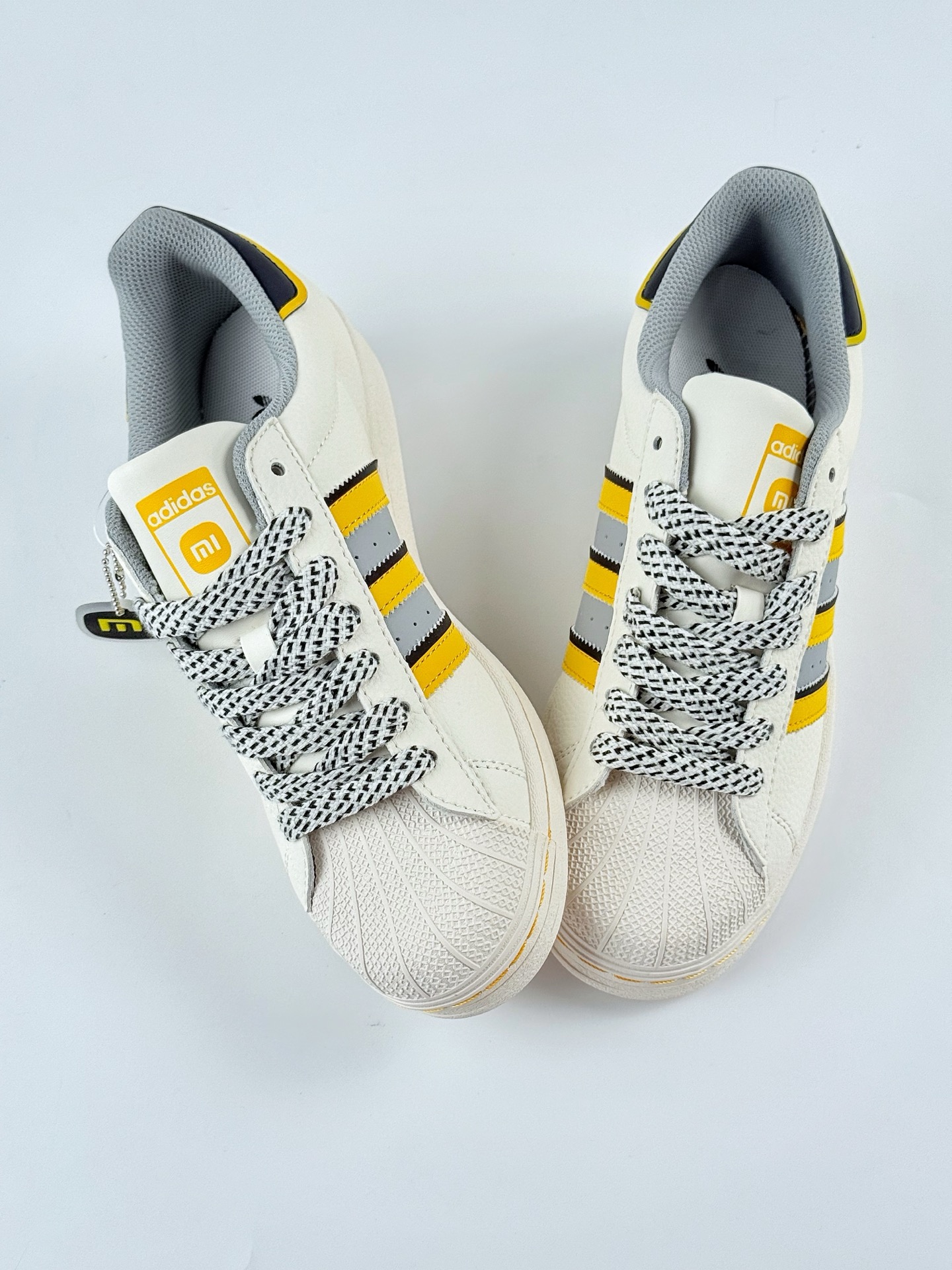 AD Originals Superstar x SU7 Ultra 82 贝壳头 白灰满天星 JY8916