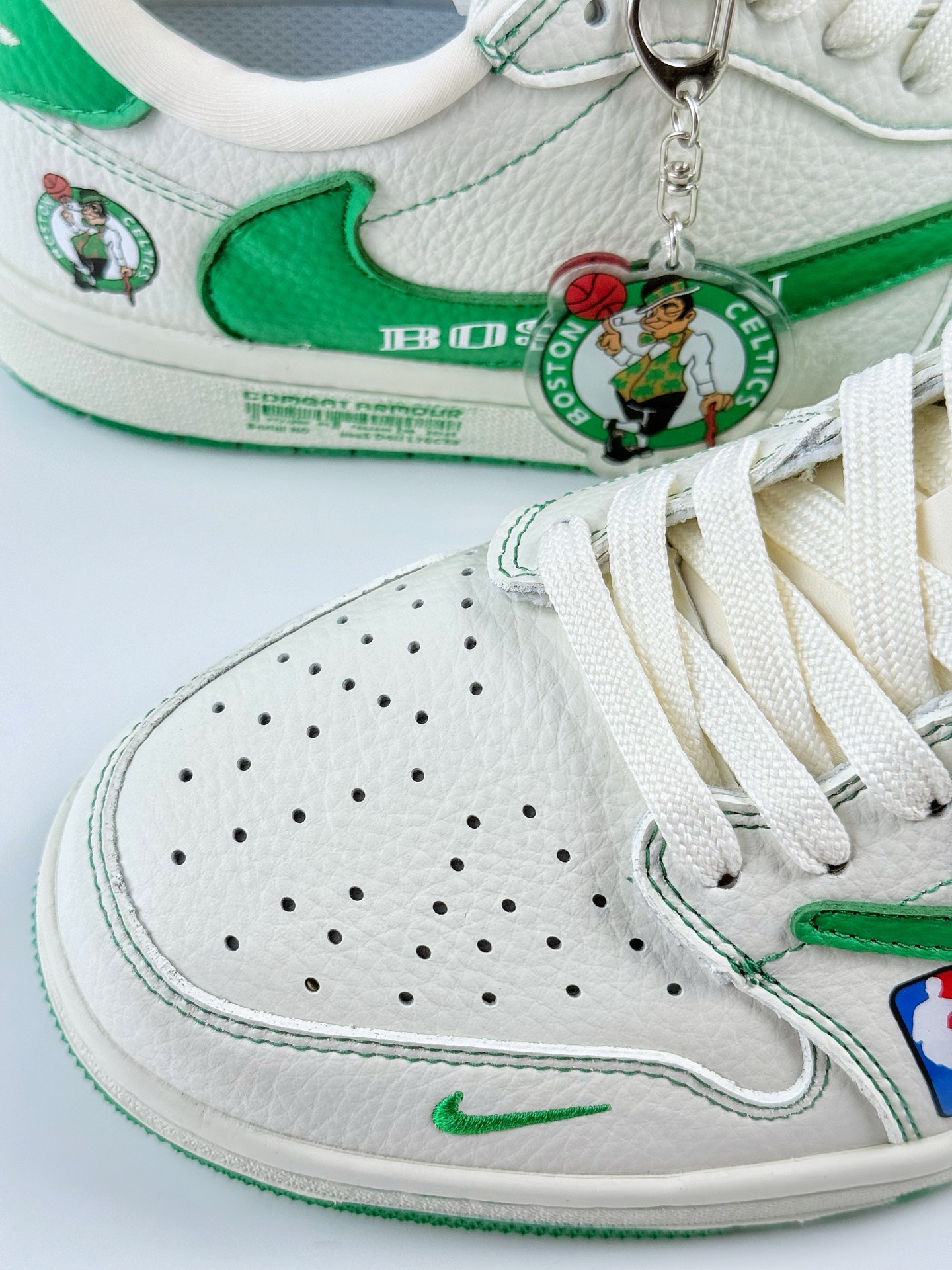 Travis Scott x Nike Air Jordan 1 Low x WARRIORS Air Jordan 1 Low 反转波士顿凯尔特人小勾倒钩 SC9207-030