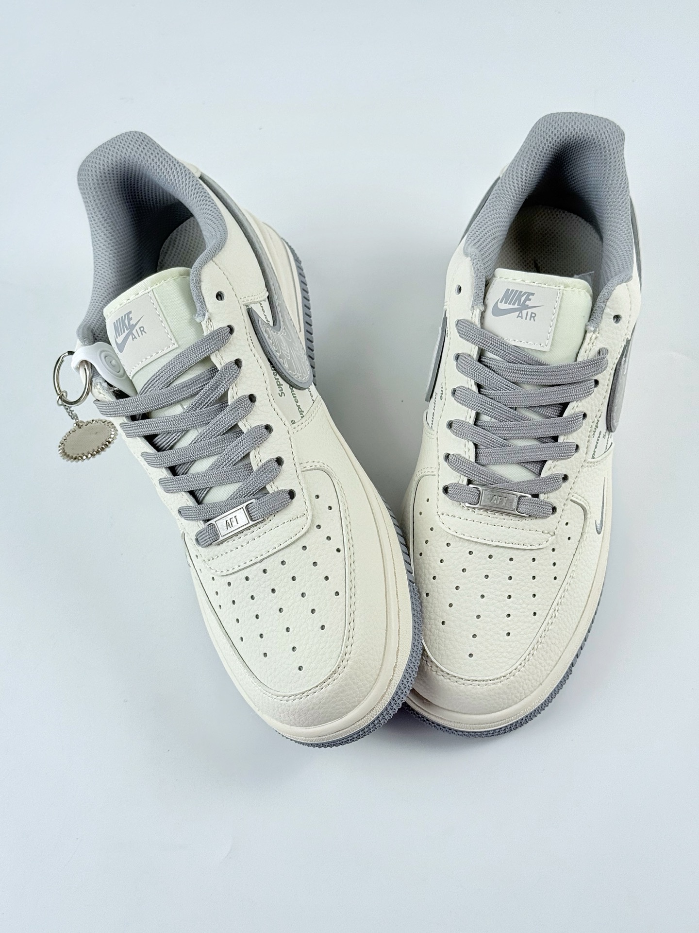 Nike Air Force 1 Low 07 x Supreme 白灰小勾 XX3168-147