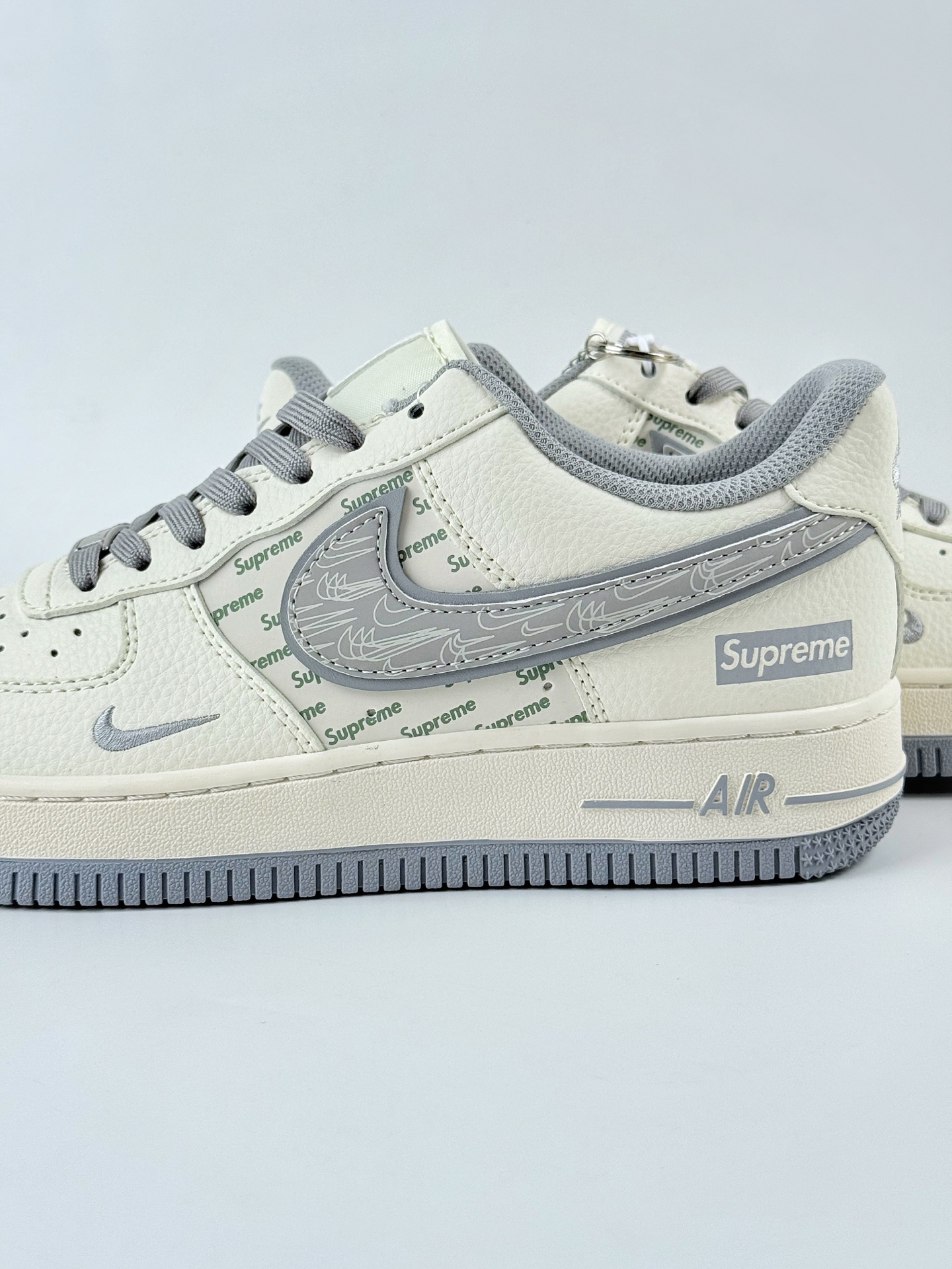 Nike Air Force 1 Low 07 x Supreme 白灰小勾 XX3168-147